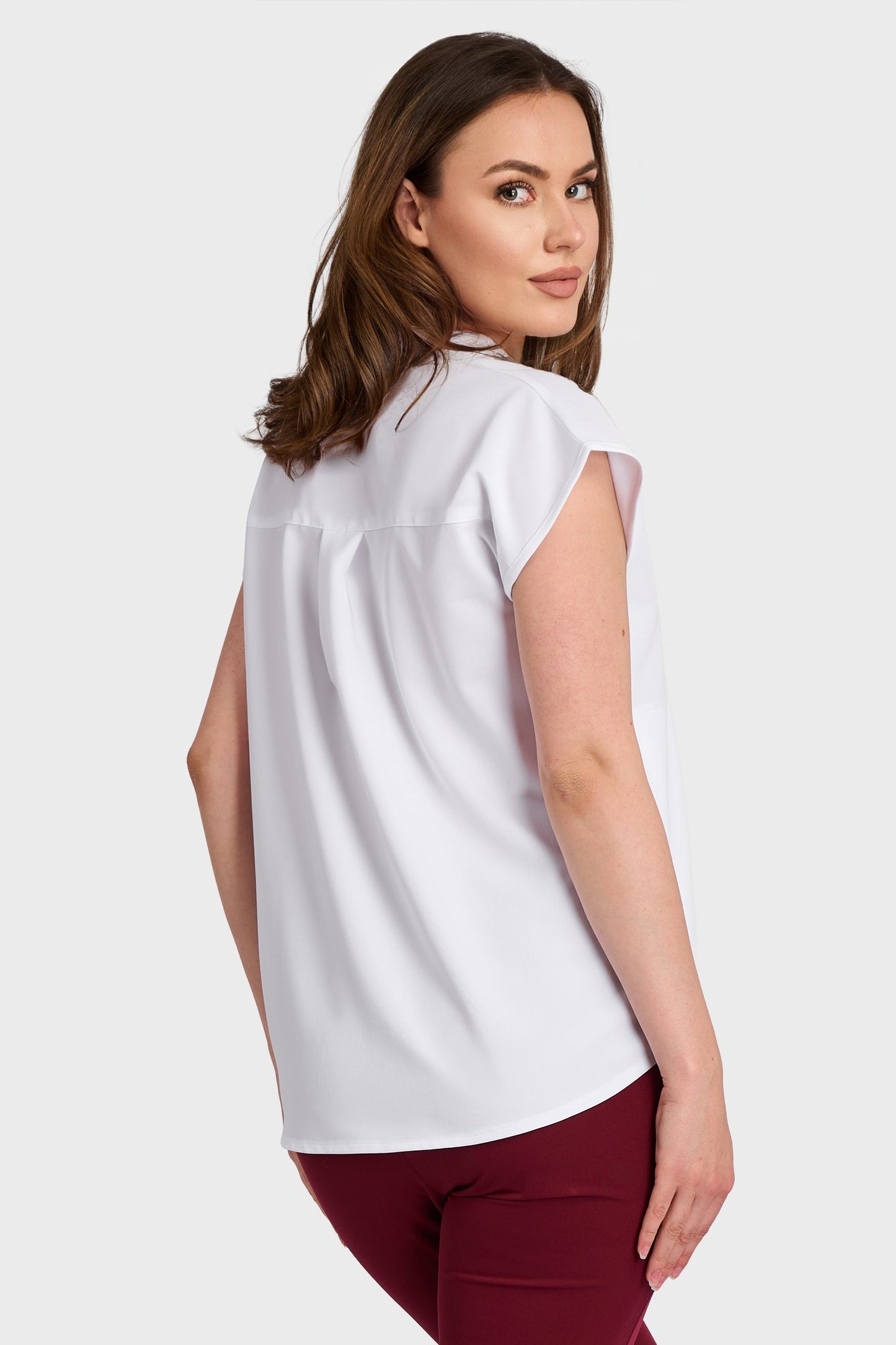 Bluza Medicala Maria Stretch - Alb - vedere spate - material elastic - Akitex