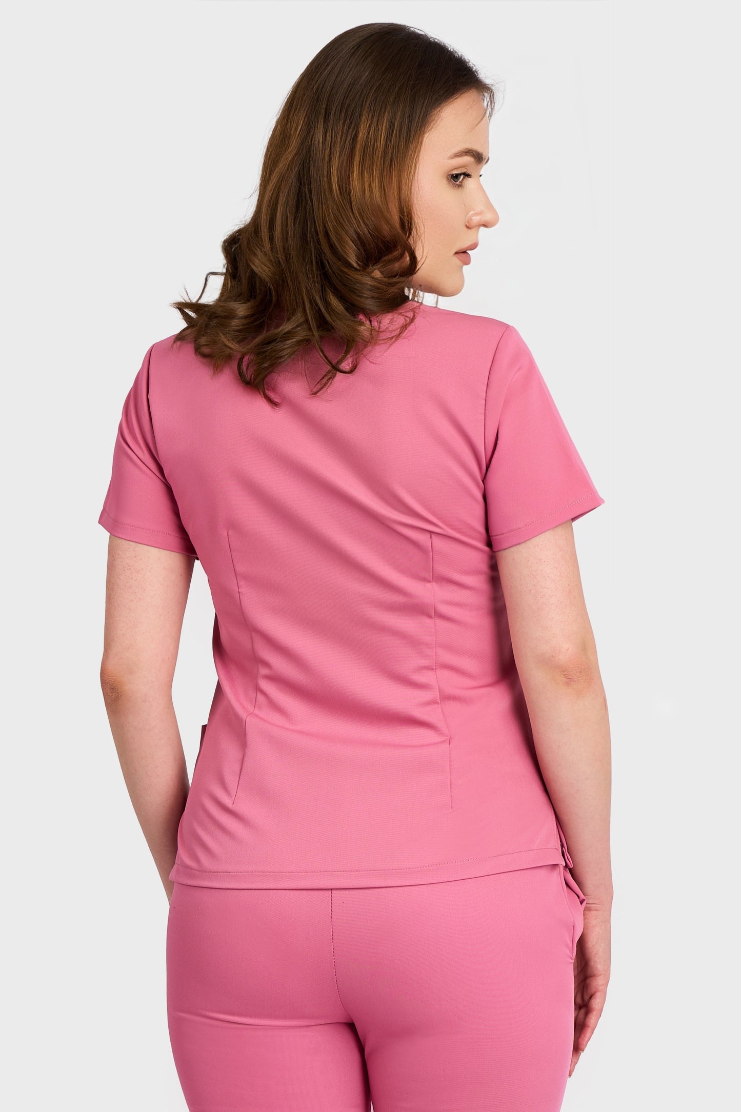 Bluza Medicala Rafaela Stretch - Roz - vedere spate - material elastic - Akitex