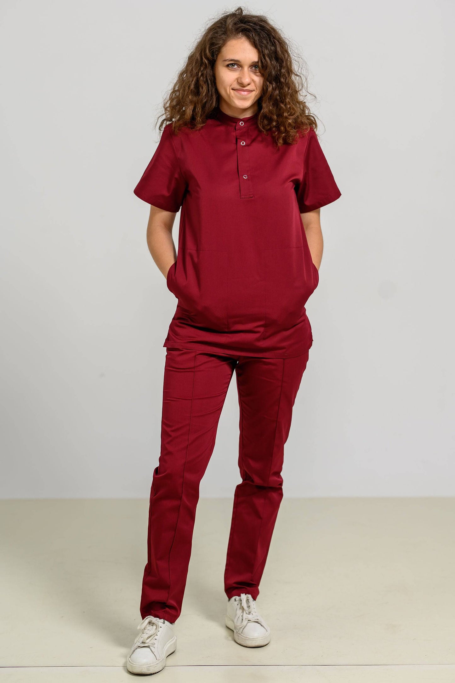 Bluza Medicala Valuca - Bordo - vedere totala - Akitex