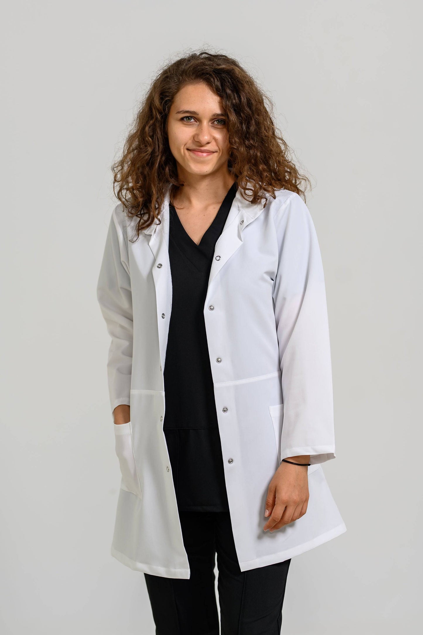 Halat Medical Adena Femei Stretch - Alb - vedere frontala - material elastic - Akitex