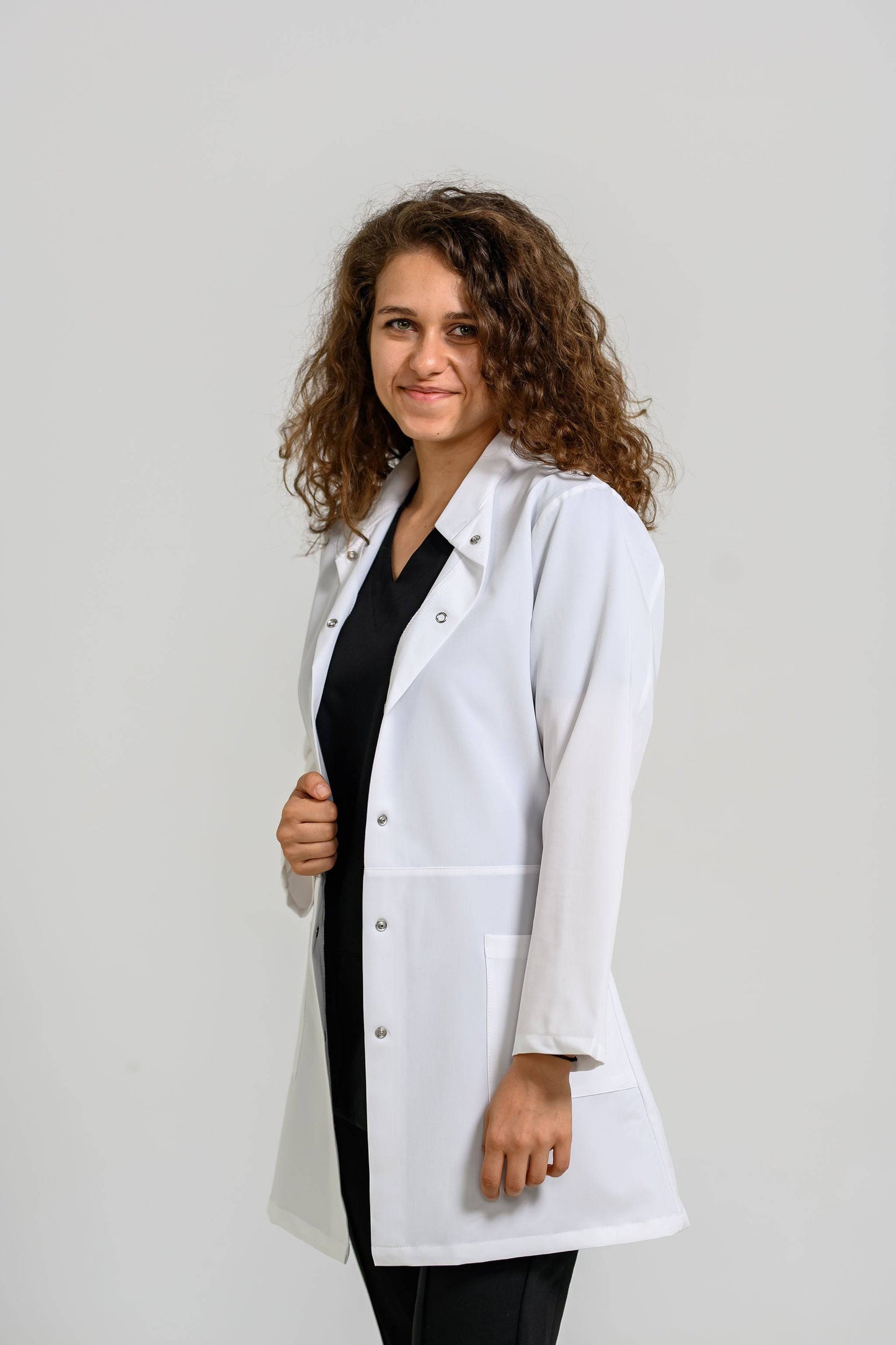 Halat Medical Adena Femei Stretch - Alb - vedere totala - material elastic - Akitex