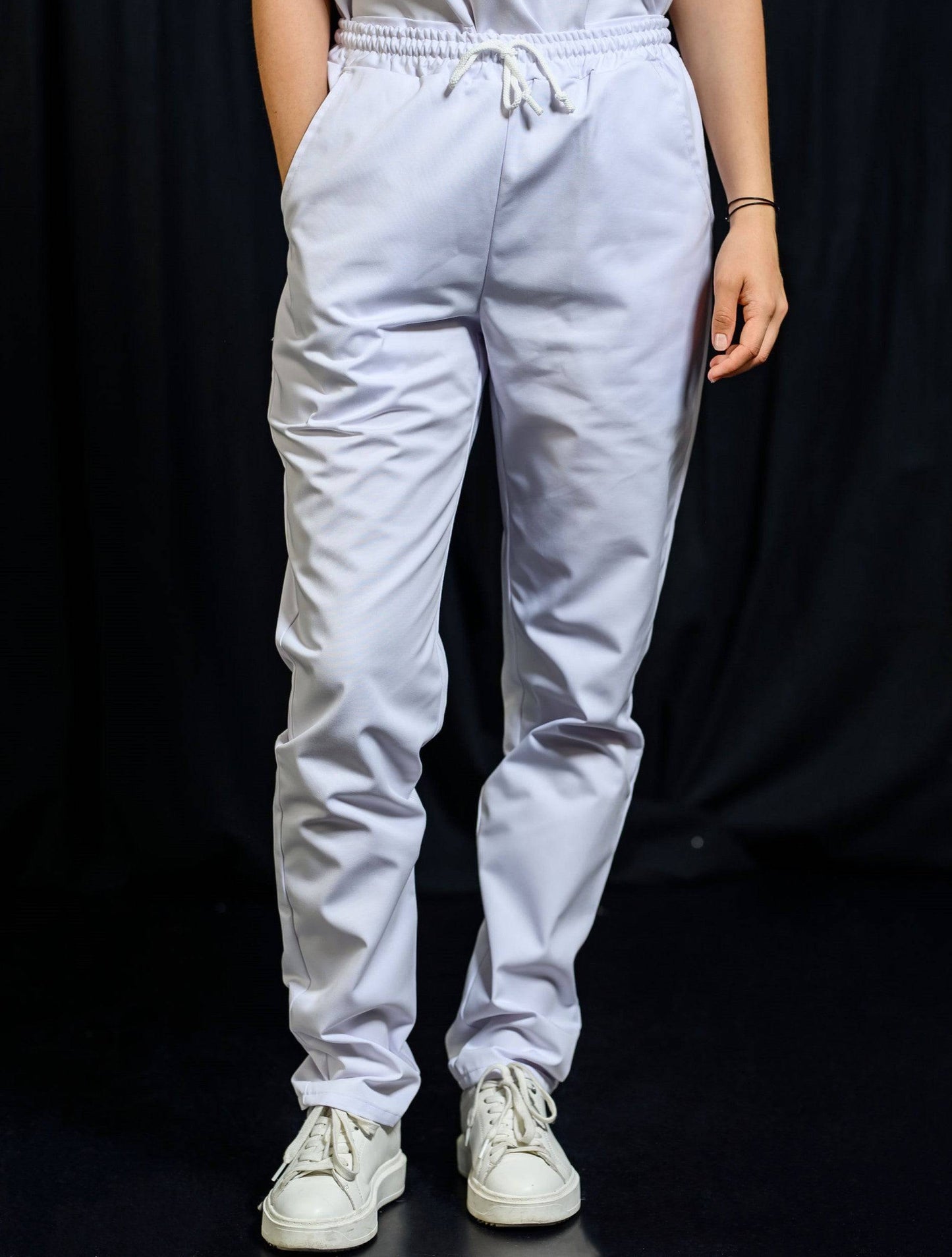 Pantaloni Medicali cu elastic si snur Femei - Alb - vedere frontala - Akitex
