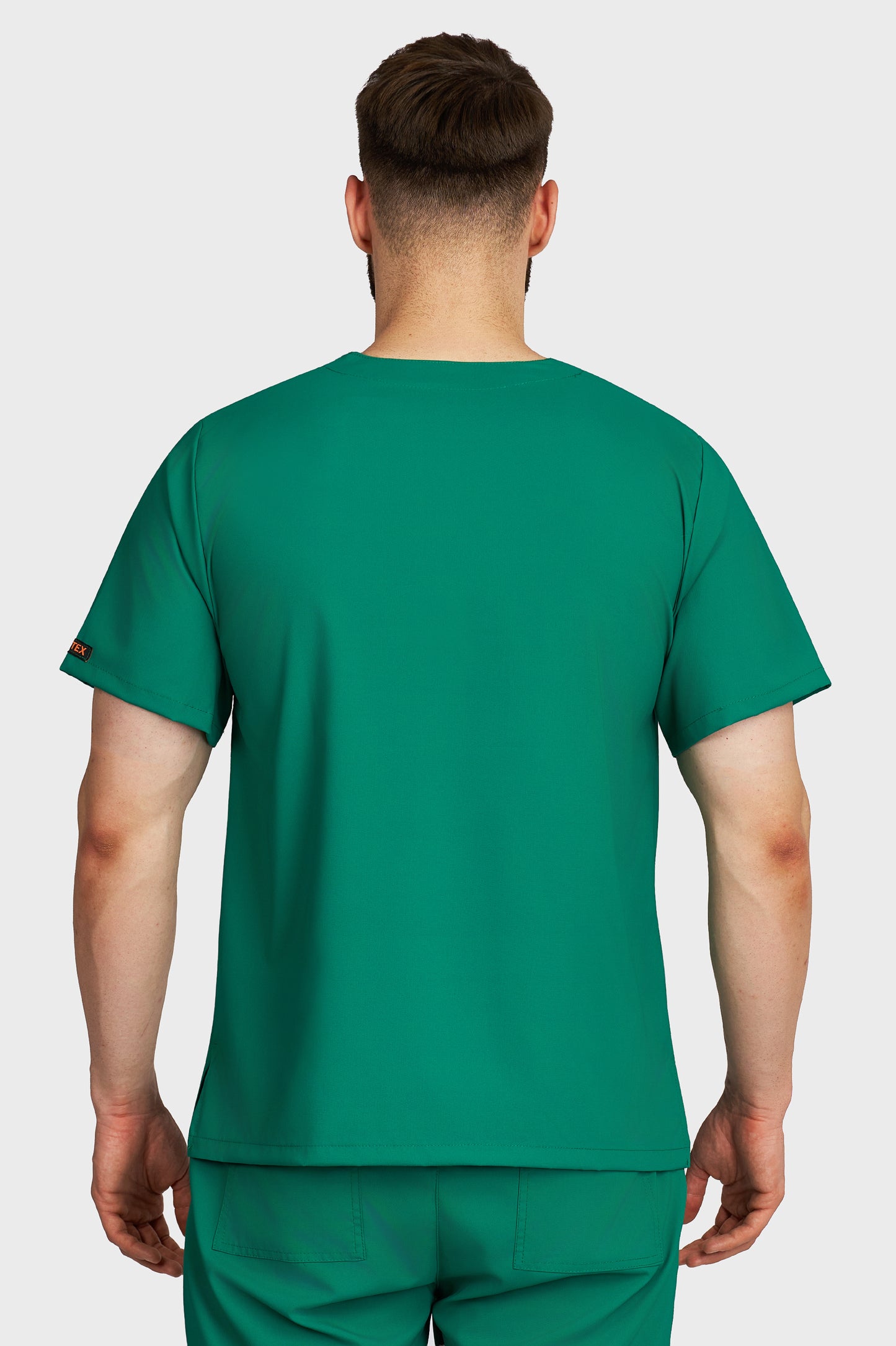 Bluza medicala barbati cu guler in V verde stretch - vedere din spate - AKITEX