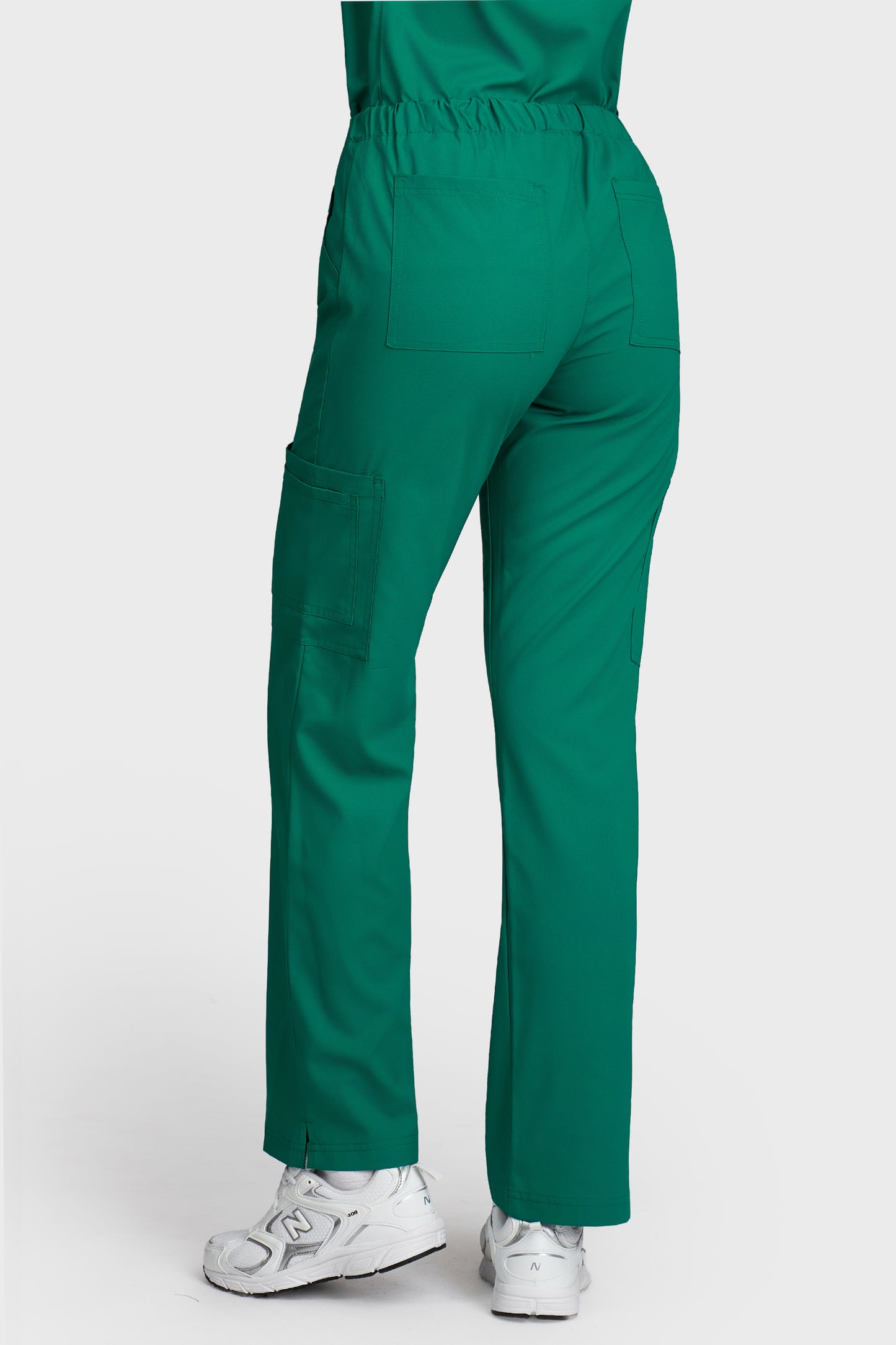 Pantaloni medicali femei Cargo verde stretch - vedere din spate - AKITEX