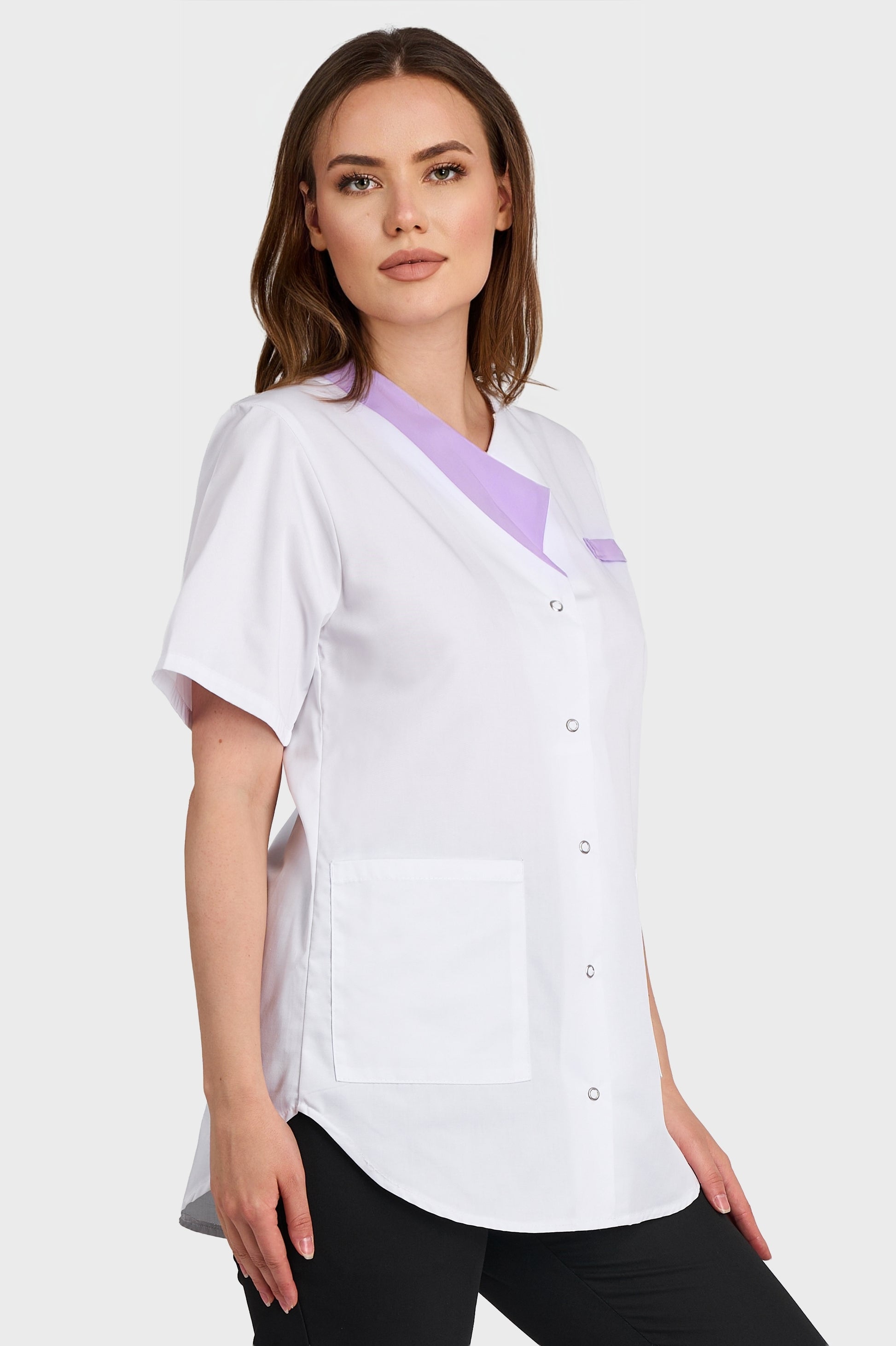 Halat Medical Oktavia Femei - Alb/Lila - vedere laterala - Akitex 