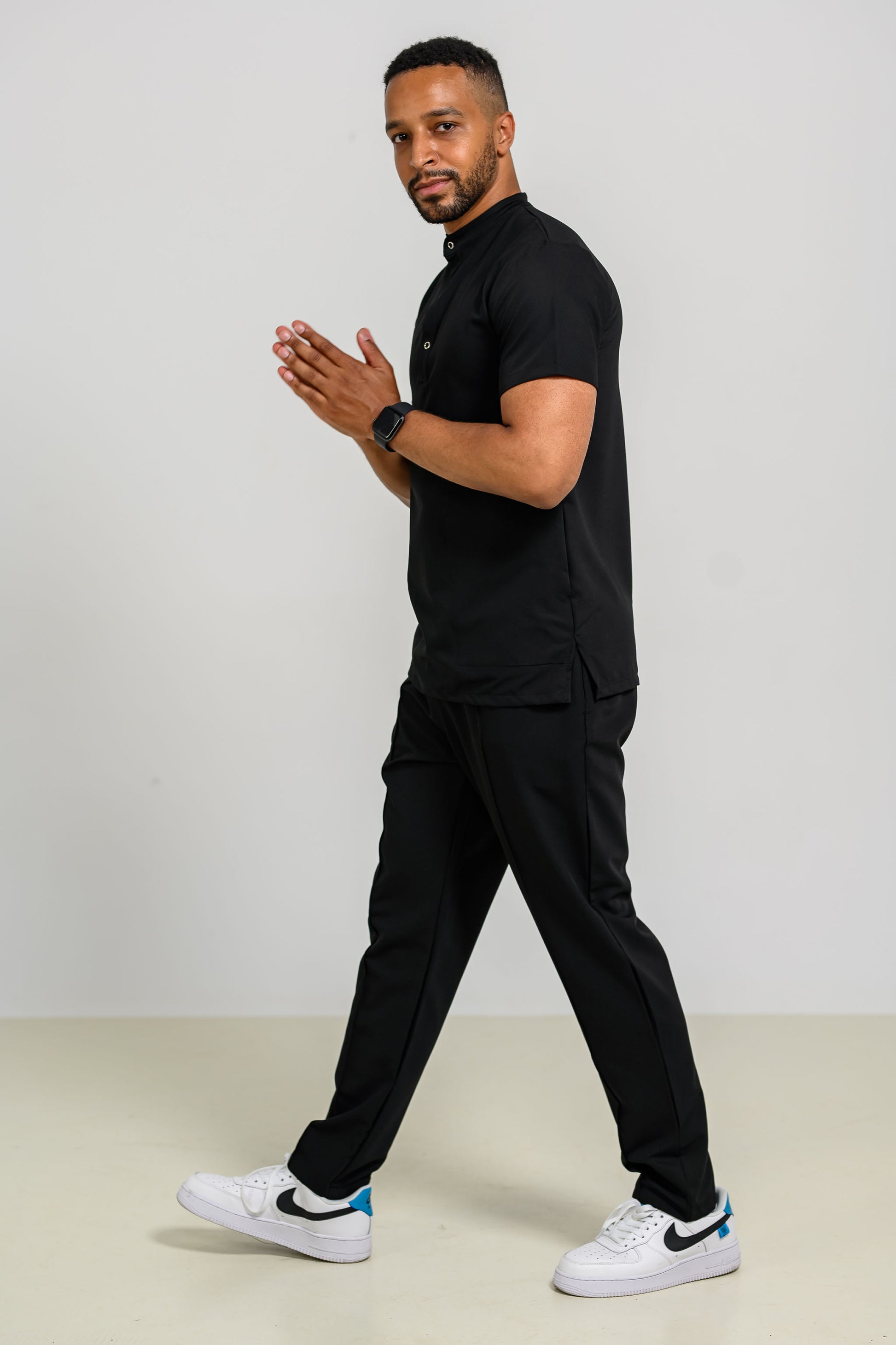 Pantaloni Medicali Alisa Barbati Stretch- Negru - vedere laterala - material elastic - Akitex 
