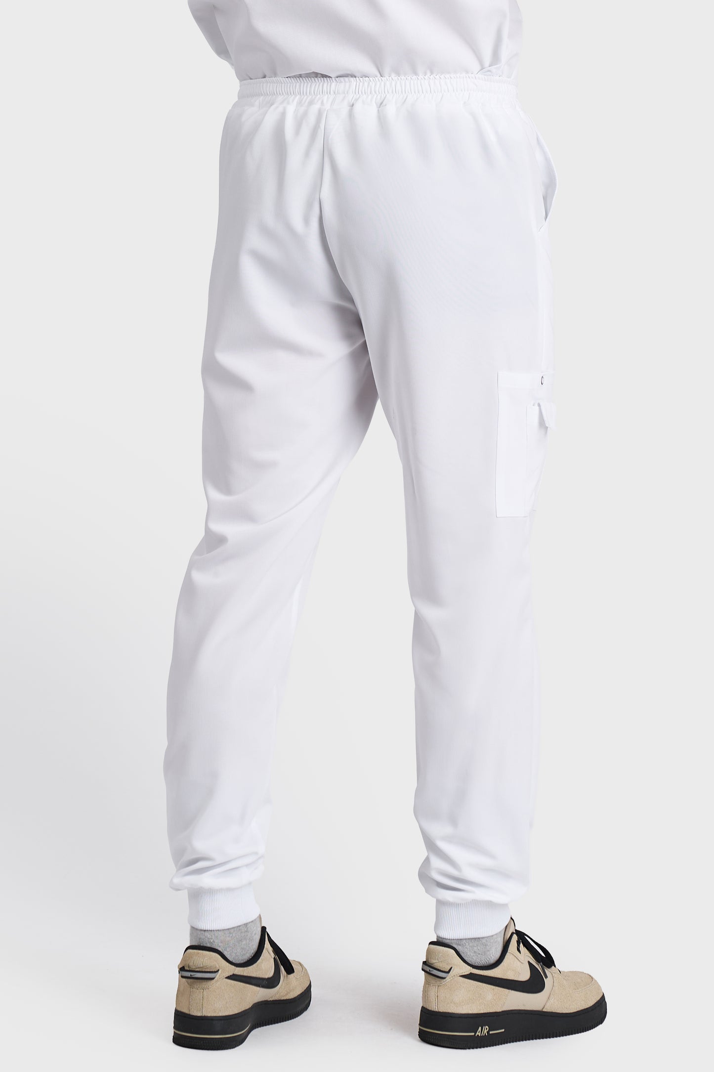 Pantaloni Medicali Joger Barbati Stretch - Alb - vedere spate - material elastic - Akitex 