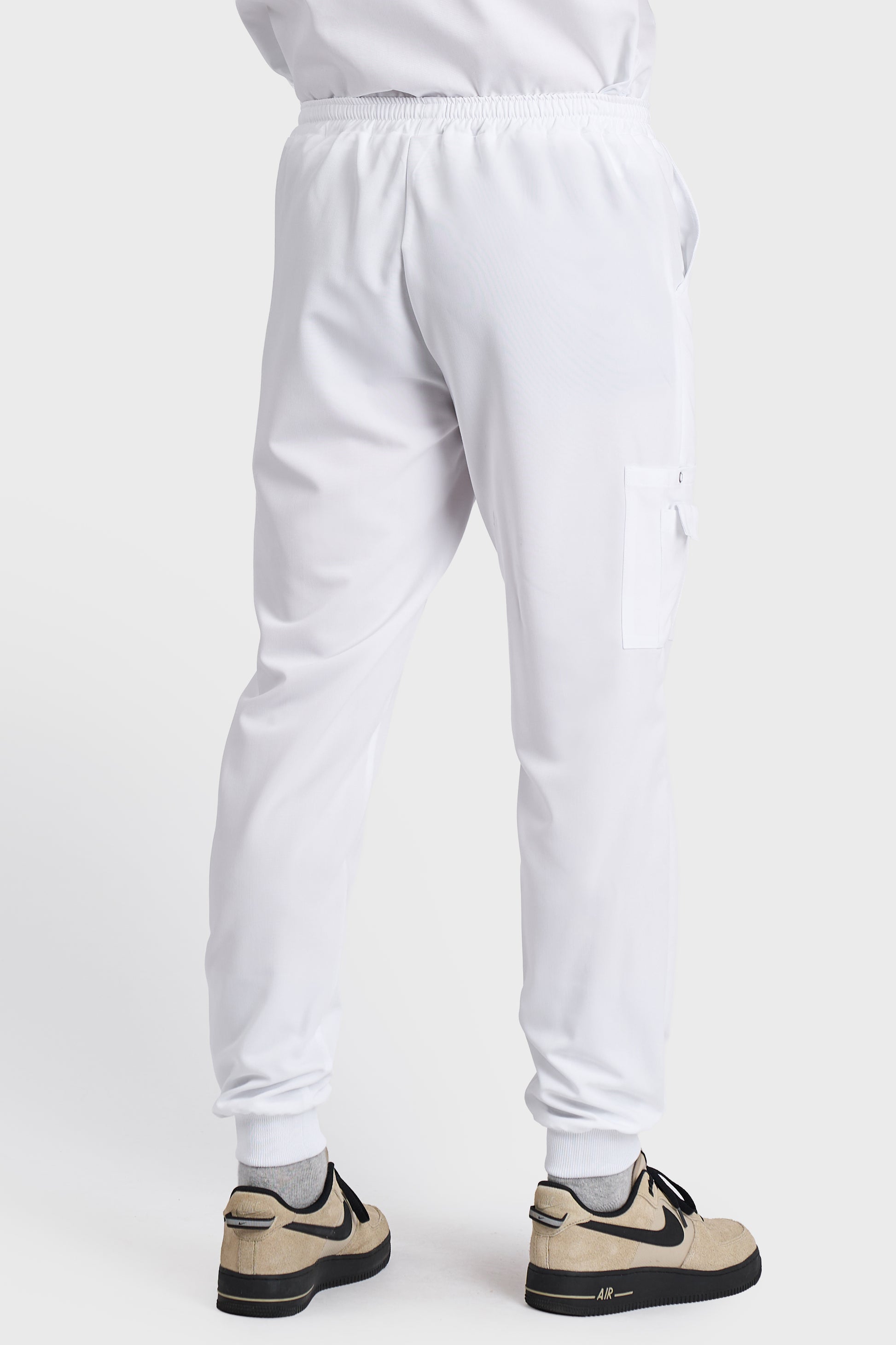 Pantaloni Medicali Joger Barbati Stretch - Alb - vedere spate - material elastic - Akitex 