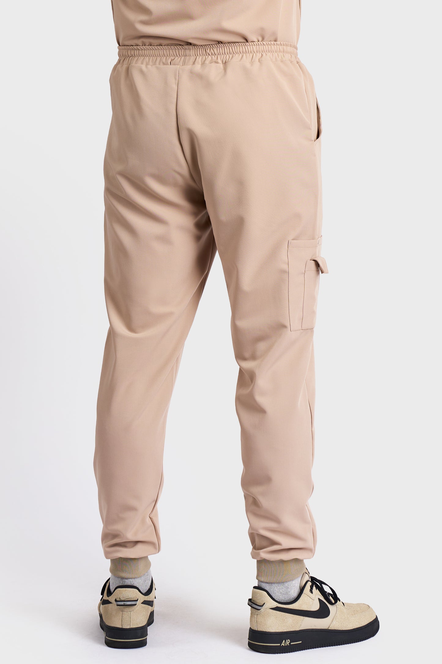 Pantaloni Medicali Joger Barbati Stretch - Safari - vedere spate - material elastic - Akitex 