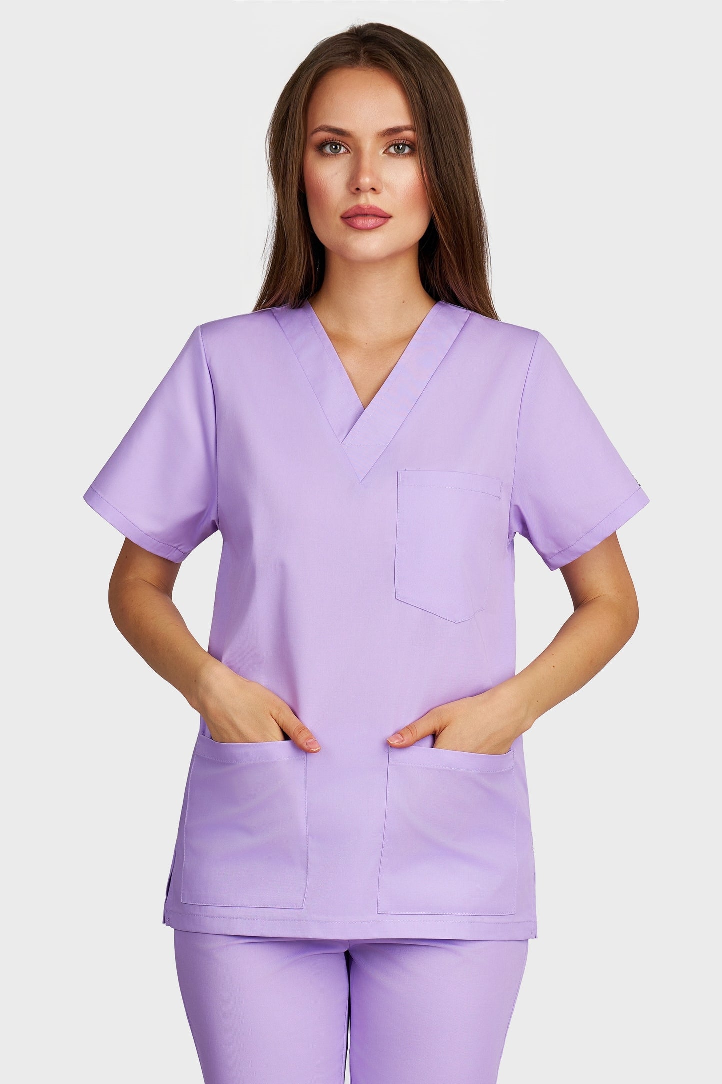 Bluza medicala femei cu guler in V lila - vedere din fata - AKITEX