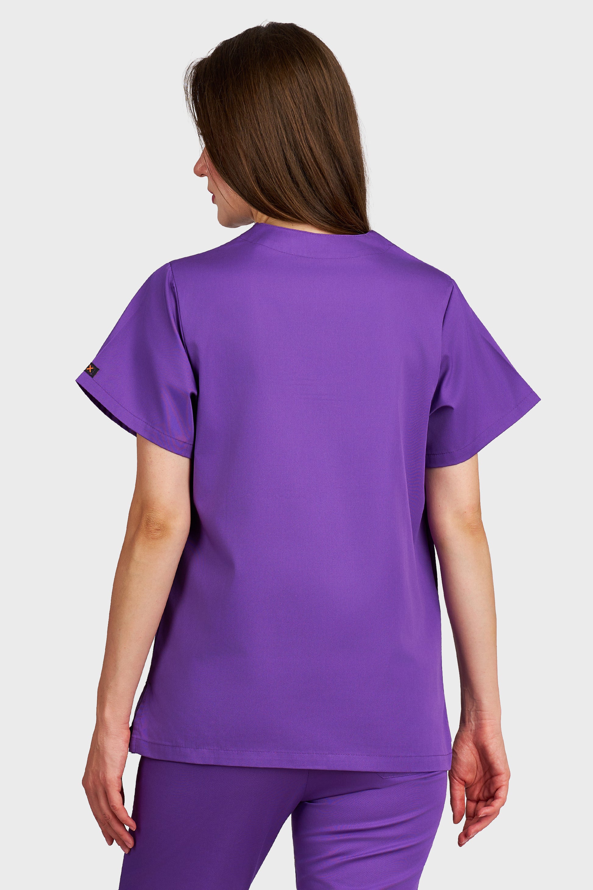 Bluza medicala femei Frieda mov - vedere din spate - AKITEX
