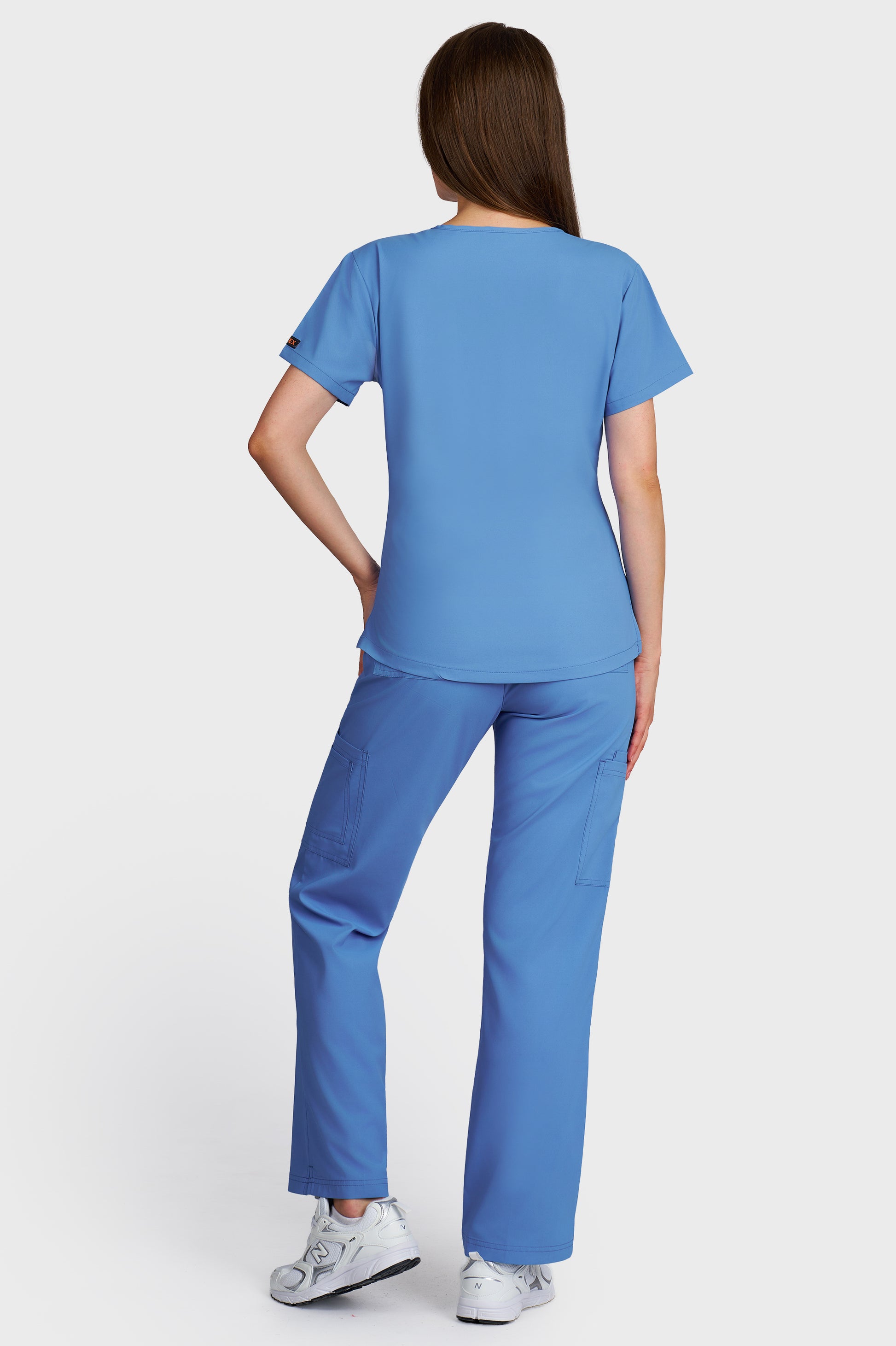 Costum medical femei albastru azur - bluza medicala Carmen si pantaloni cargo, vedere din spate - AKITEX