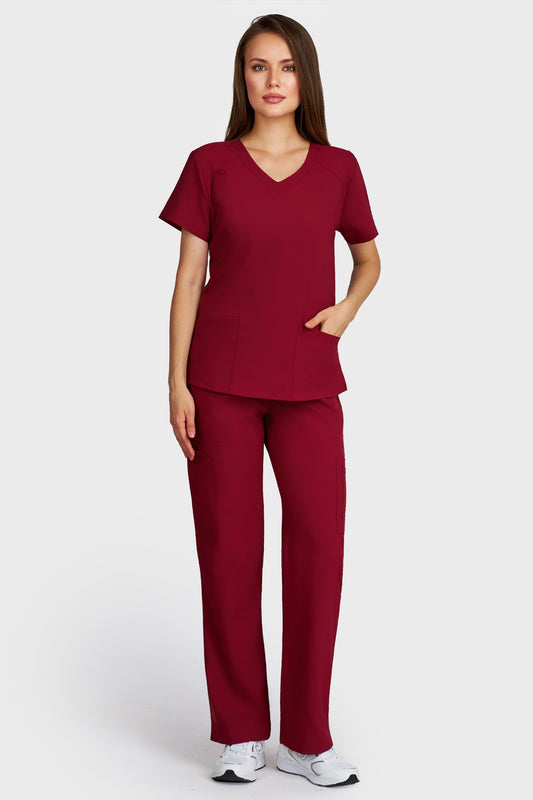 Costum medical femei bordo - bluza medicala Carmen si pantaloni cargo, vedere din fata - AKITEX