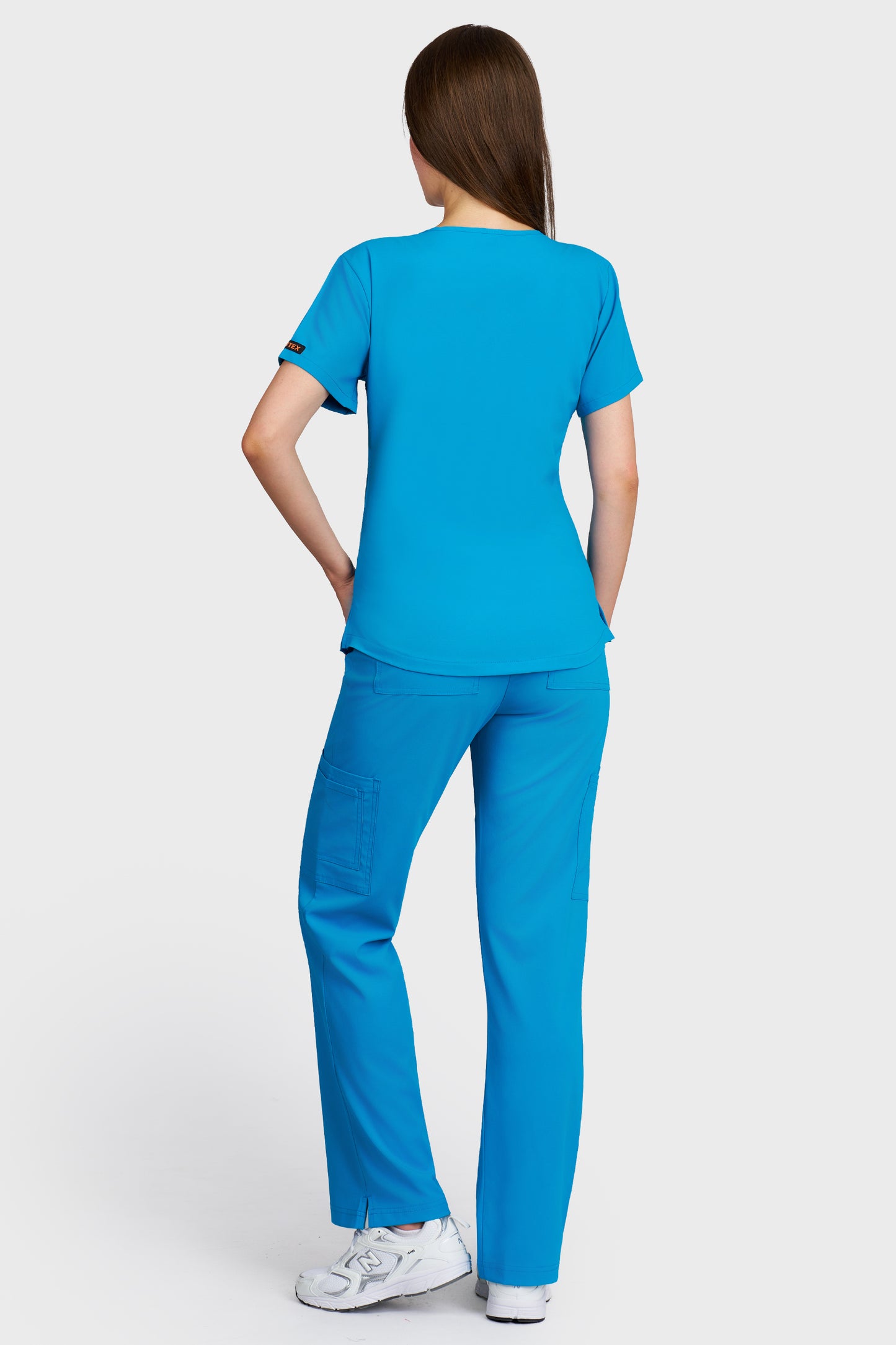 Costum medical femei turquoise - bluza medicala Carmen si pantaloni cargo, vedere din spate - AKITEX