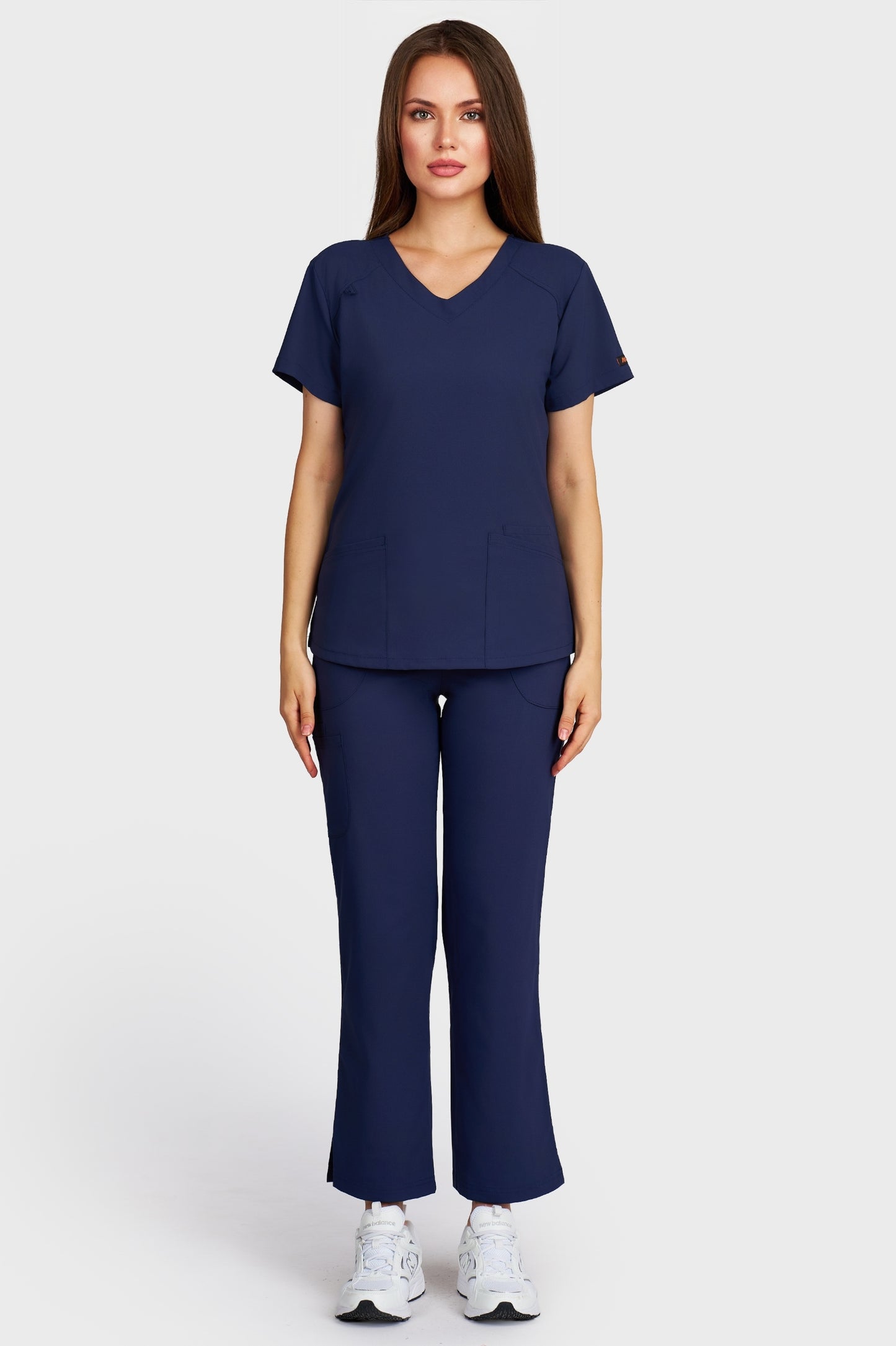 Costum medical femei bleumarin - bluza medicala Carmen si pantaloni Violeta, vedere din fata - AKITEX