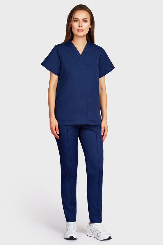 Costum medical femei navy - bluza medicala Frieda si pantaloni Alisa, vedere din fata - AKITEX