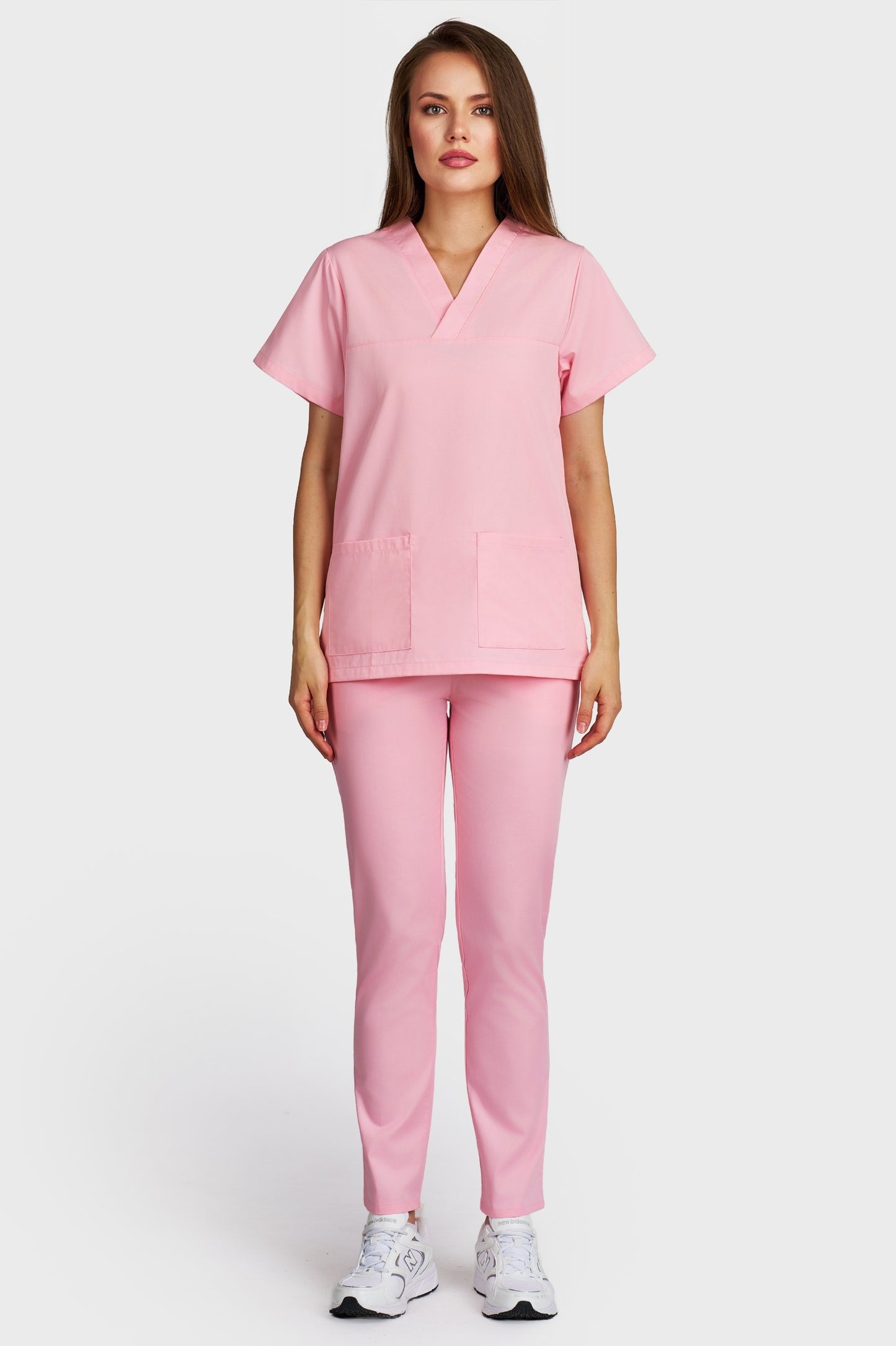 Costum medical femei roz - bluza medicala Frieda si pantaloni cu elastic, vedere din fata - AKITEX