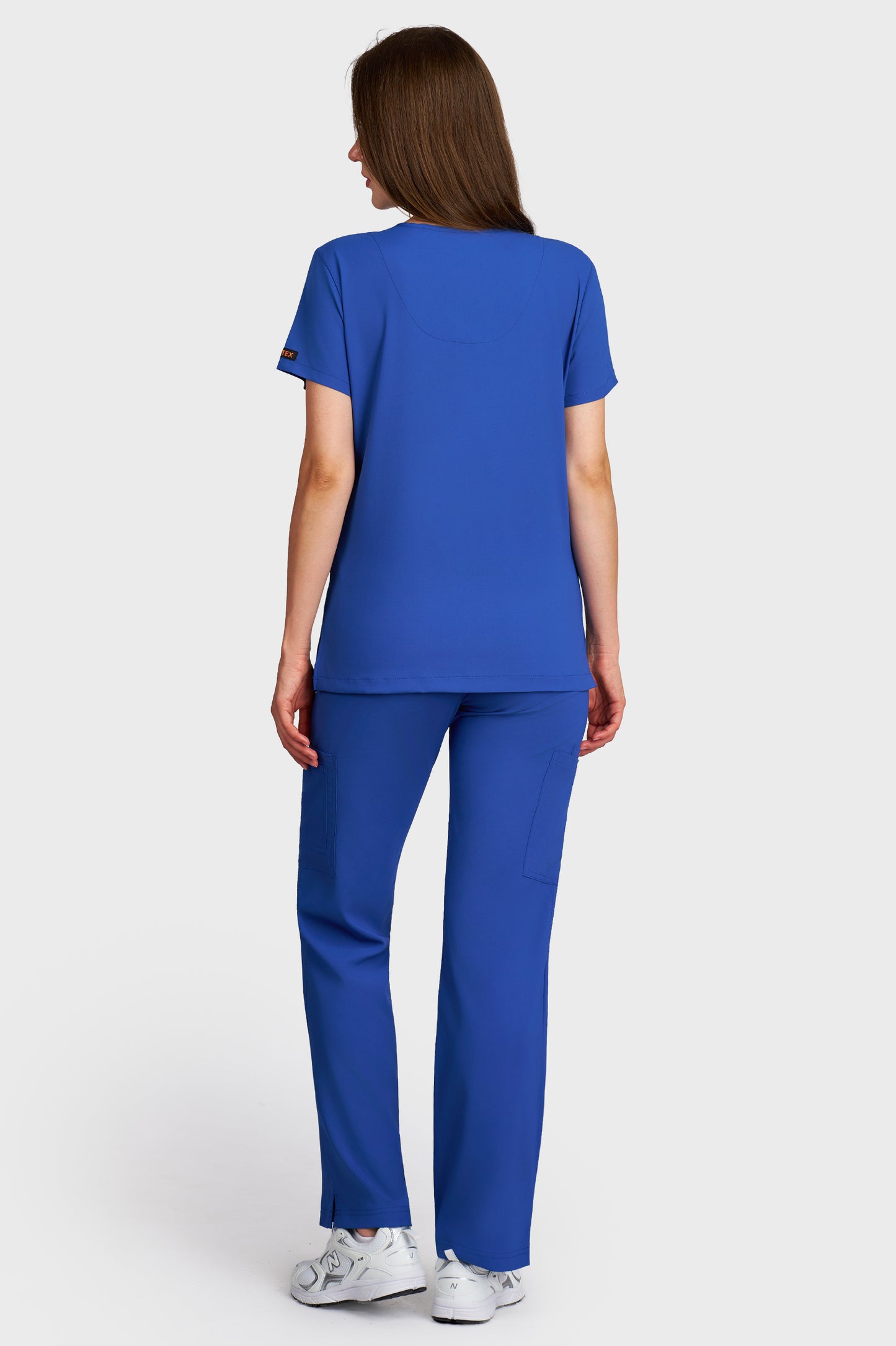 Costum medical femei albastru royal - bluza medicala Juliette si pantaloni Cargo, vedere din spate - AKITEX