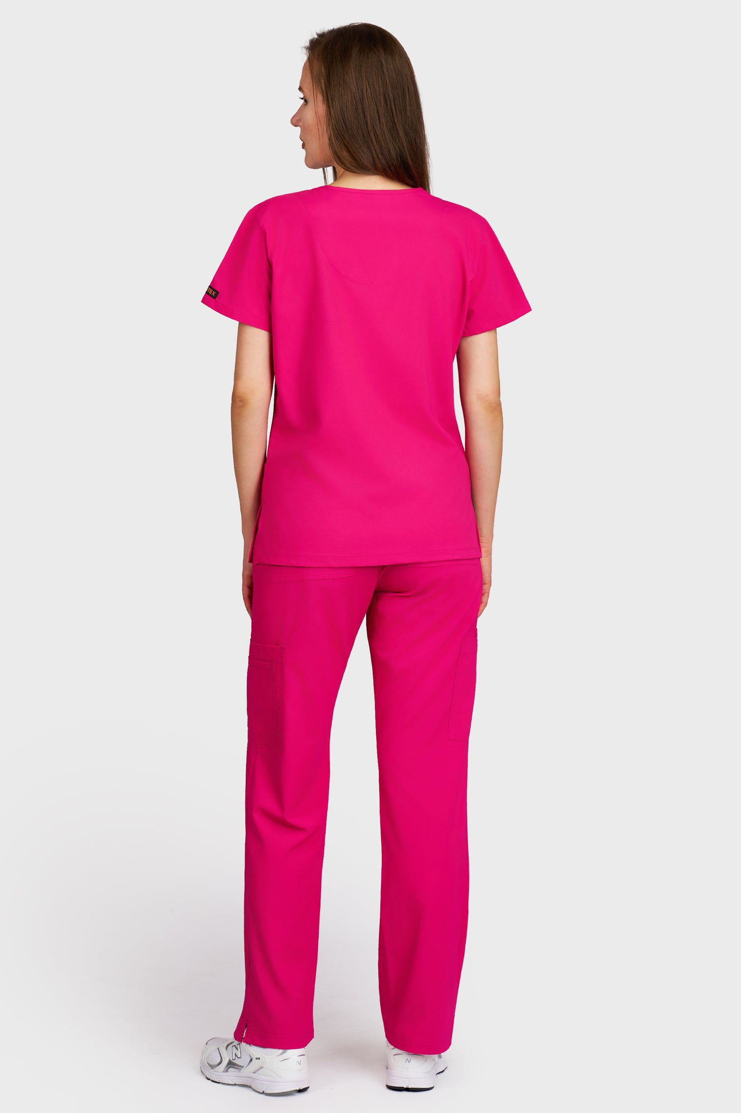 Costum medical femei fucsia - bluza medicala Juliette si pantaloni Cargo, vedere din spate - AKITEX
