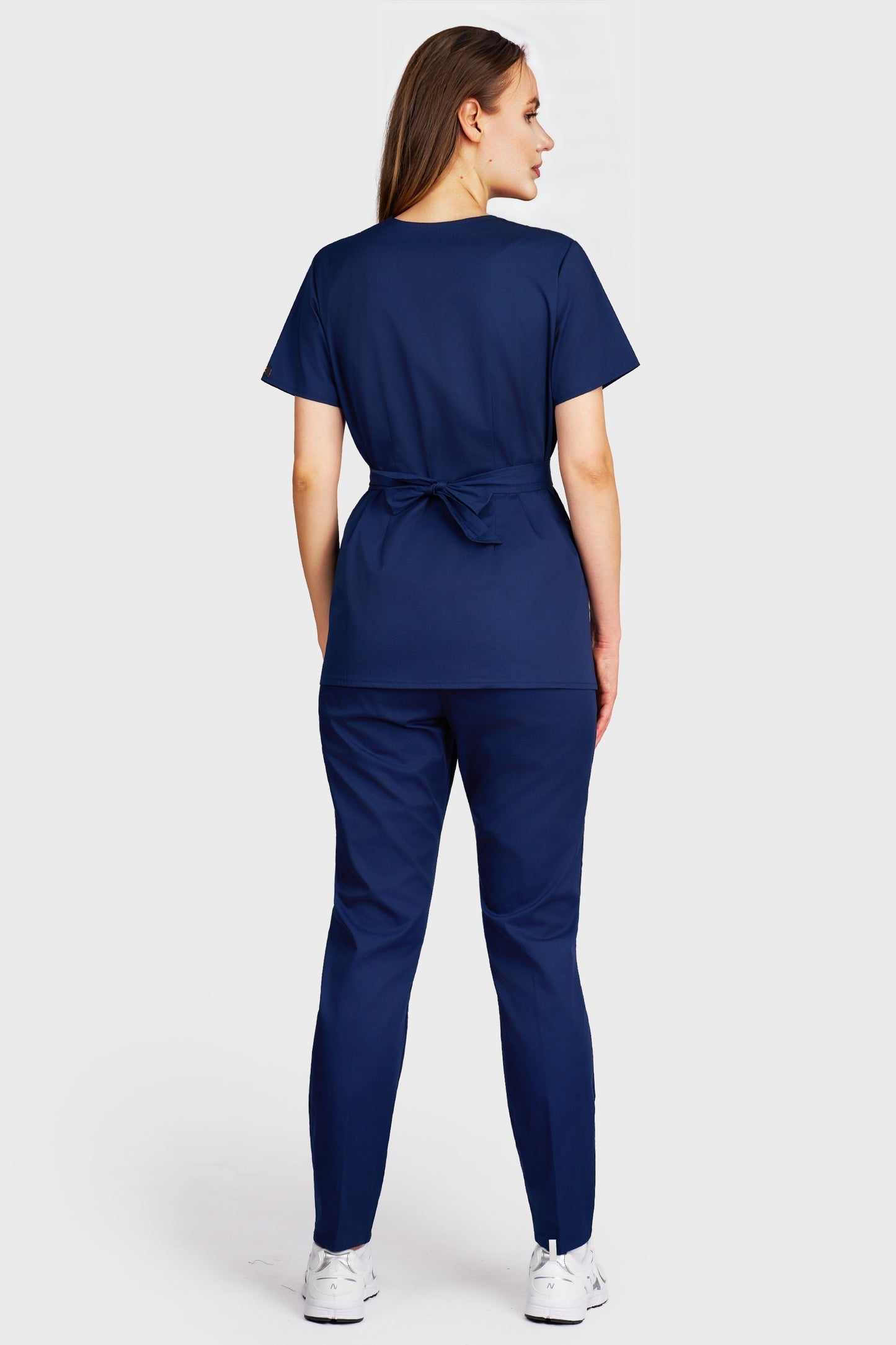Costum medical femei navy - bluza medicala Kimono si pantaloni Alisa, vedere din spate - AKITEX