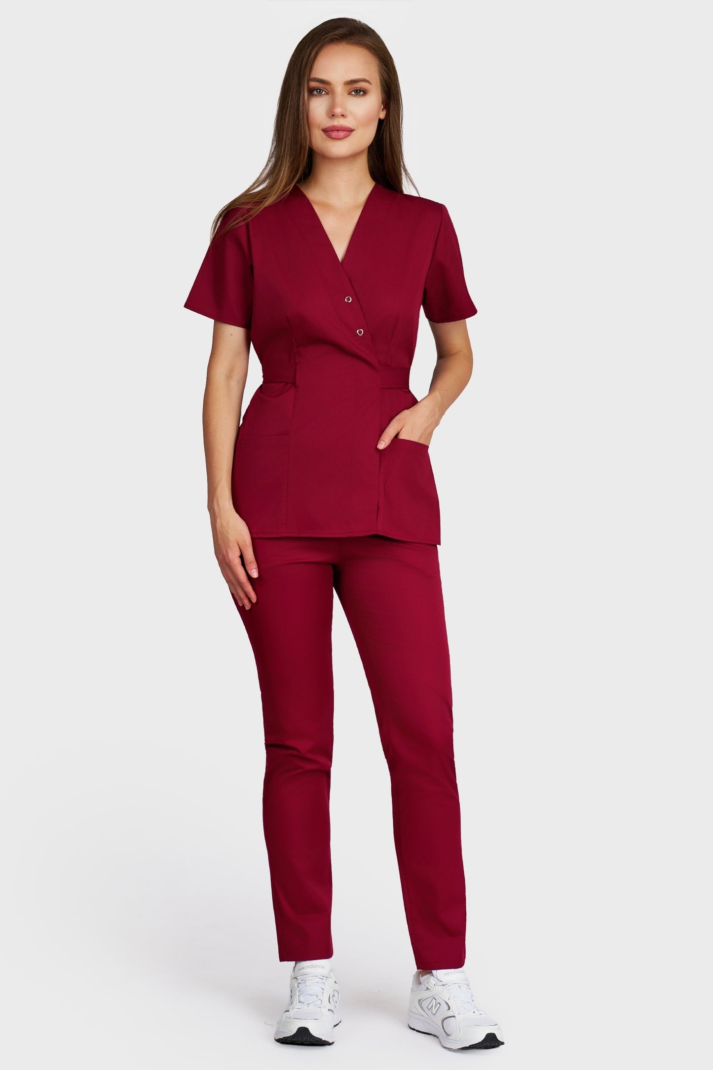Costum medical femei bordo - bluza medicala Kimono si pantaloni cu elastic, vedere din fata - AKITEX
