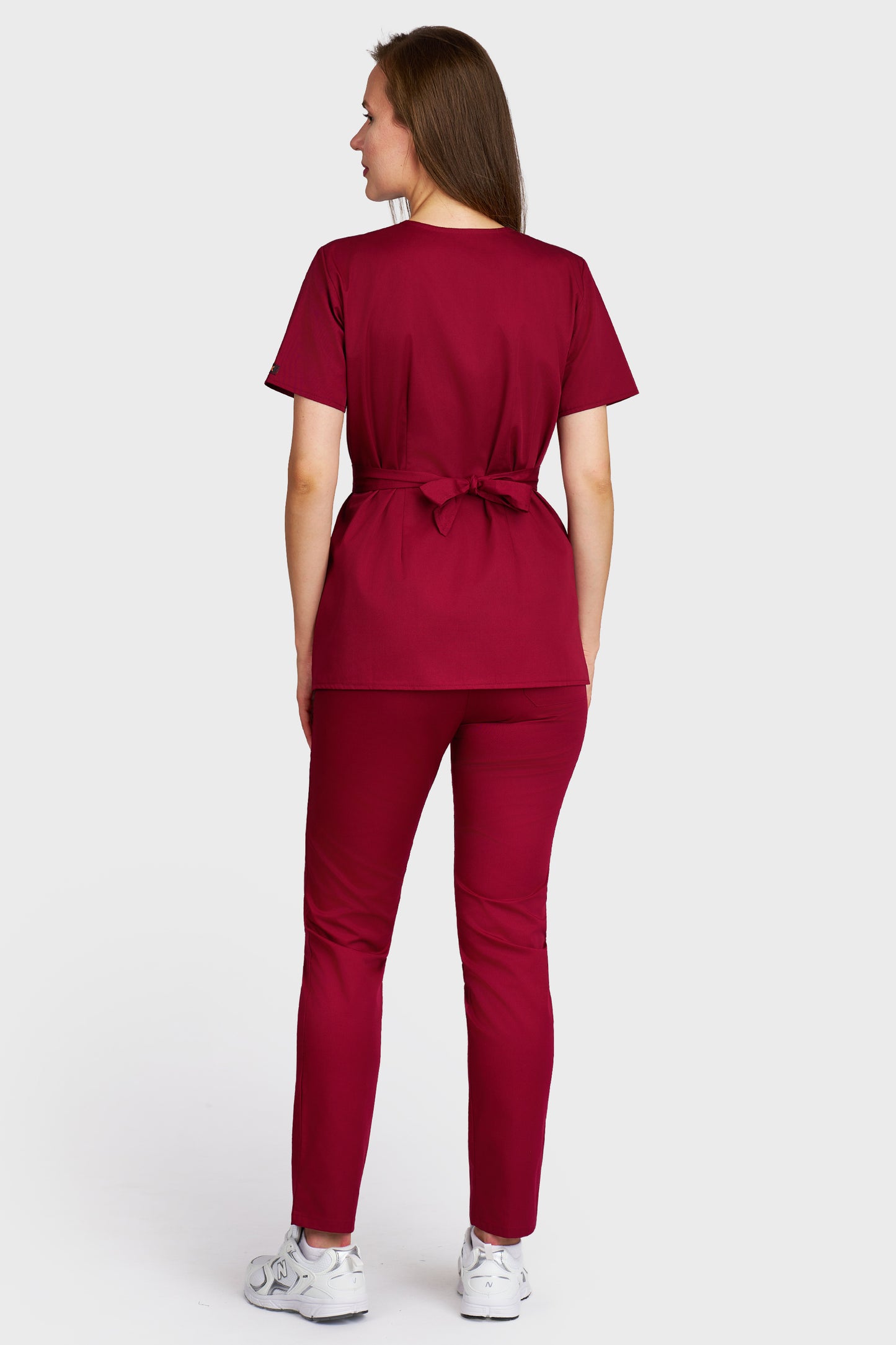 Costum medical femei bordo - bluza medicala Kimono si pantaloni cu elastic, vedere din spate - AKITEX