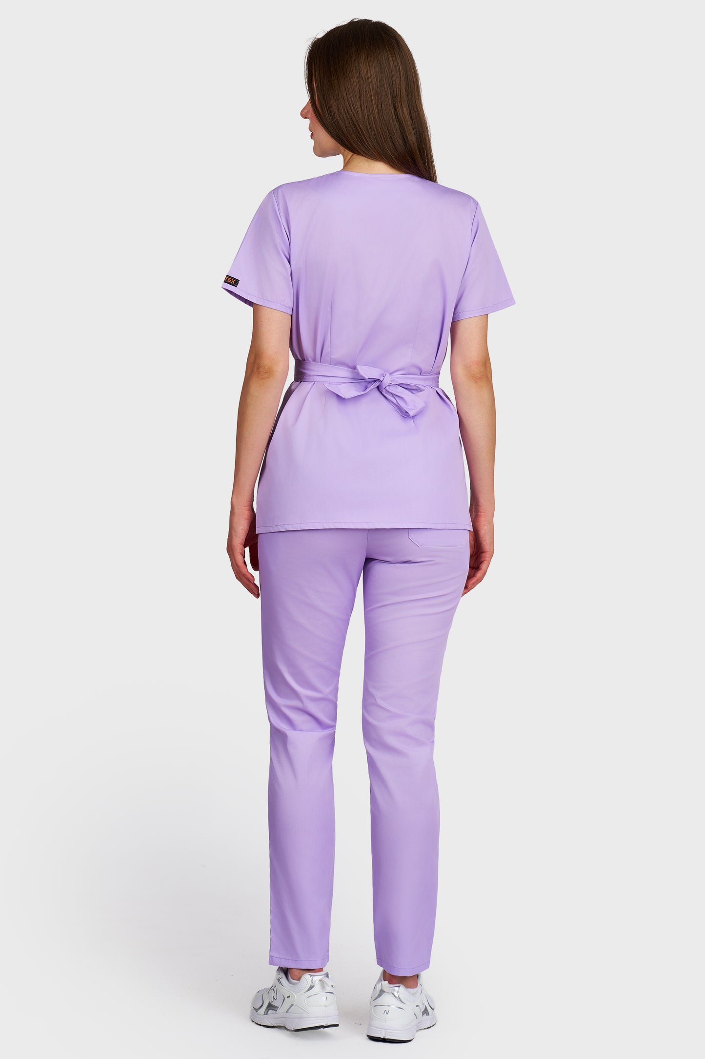 Costum medical femei lila - bluza medicala Kimono si pantaloni cu elastic, vedere din spate - AKITEX