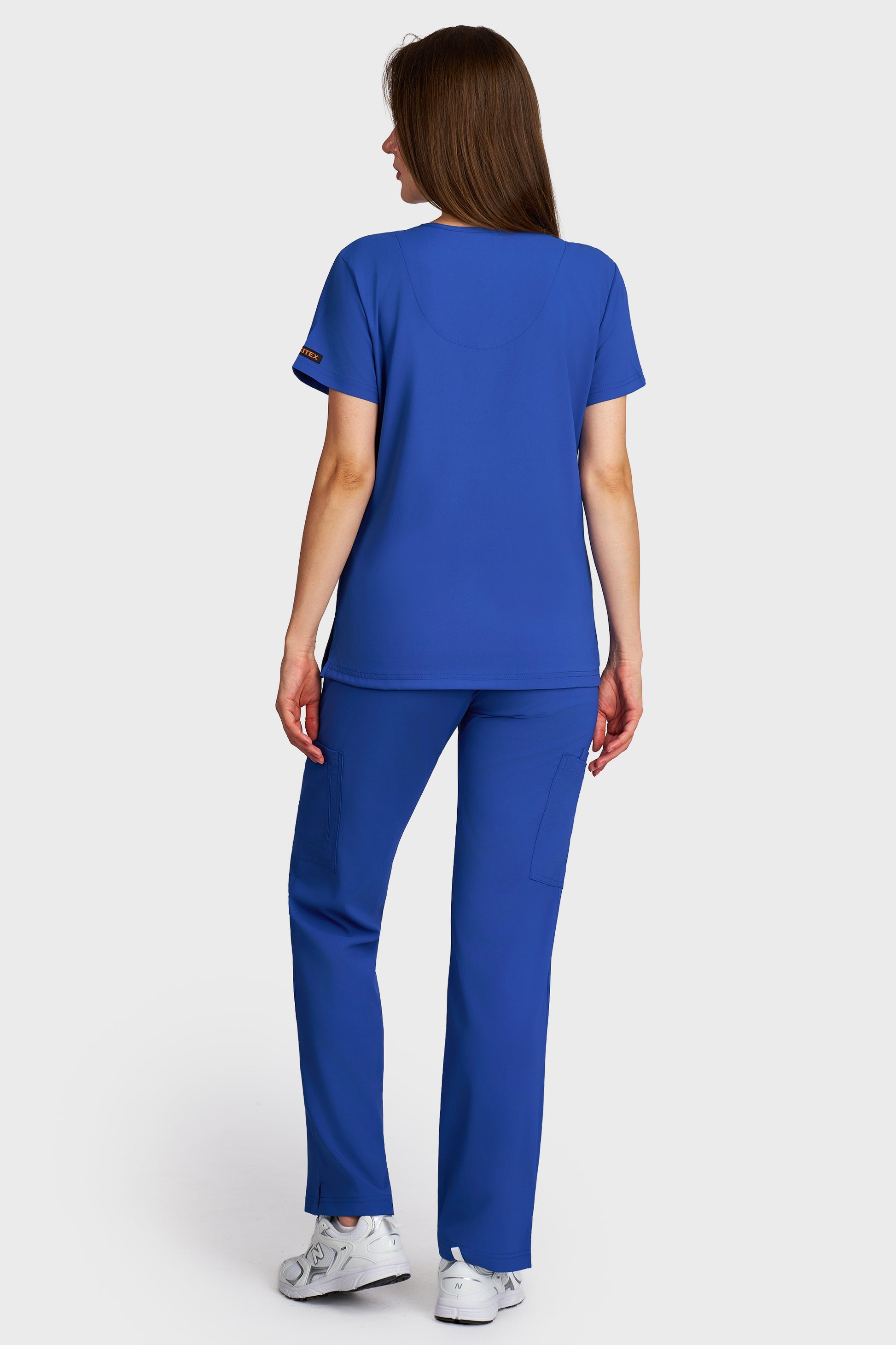 Costum medical femei albastru royal - bluza medicala Tosca si pantaloni Cargo, vedere din spate - AKITEX