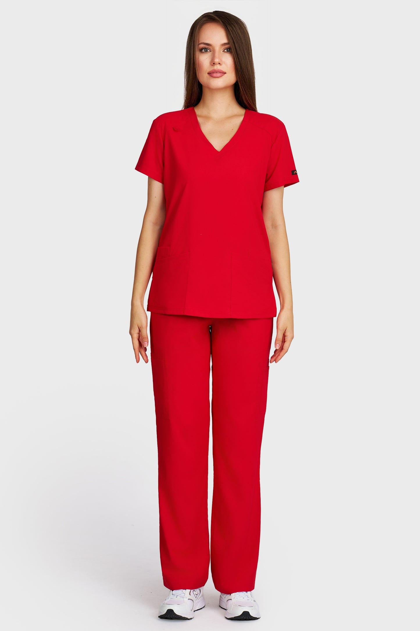 Costum medical femei rosu - bluza medicala Tosca si pantaloni Cargo, vedere din fata - AKITEX