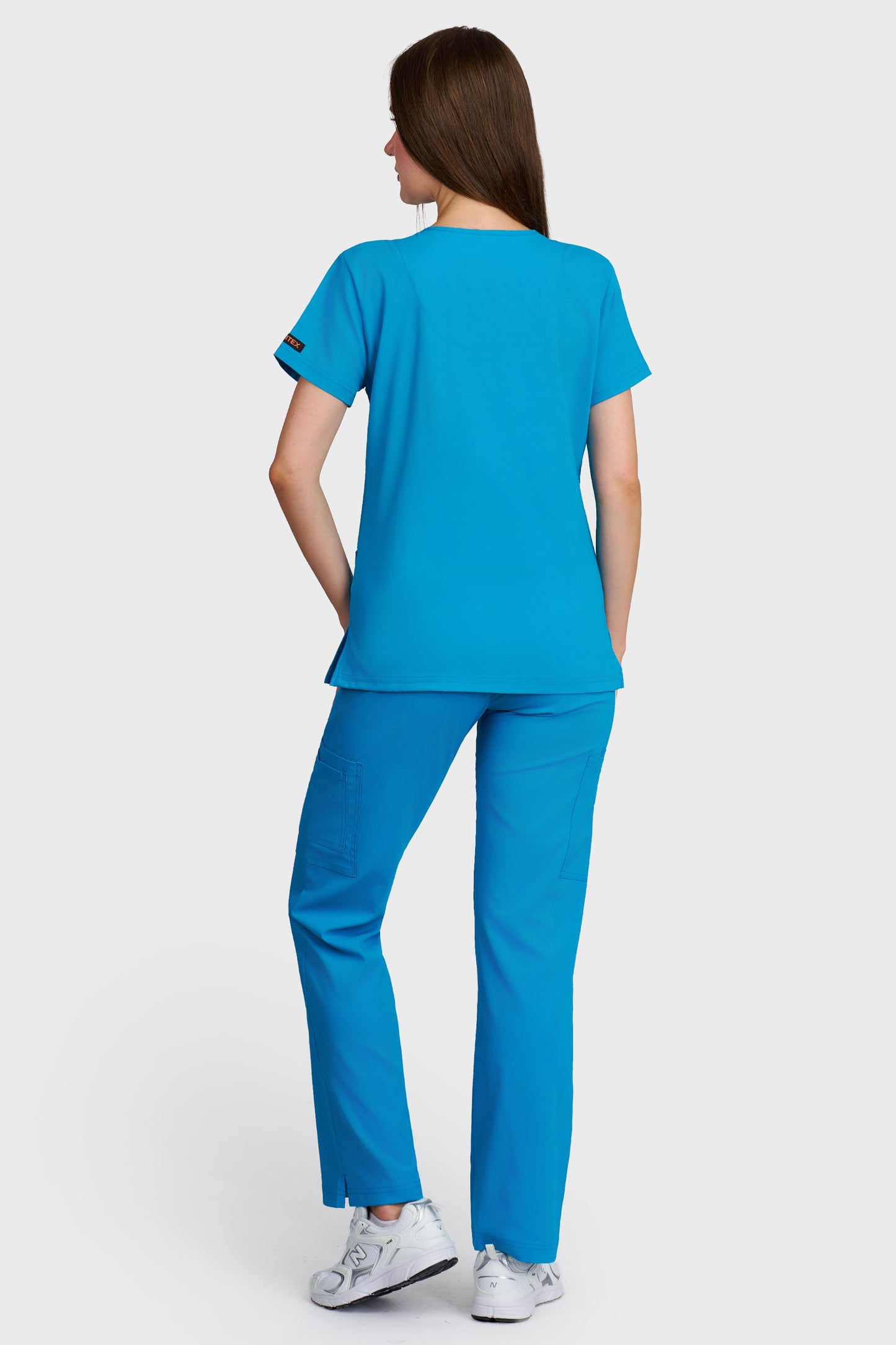Costum medical femei turquoise - bluza medicala Tosca si pantaloni Cargo, vedere din spate - AKITEX