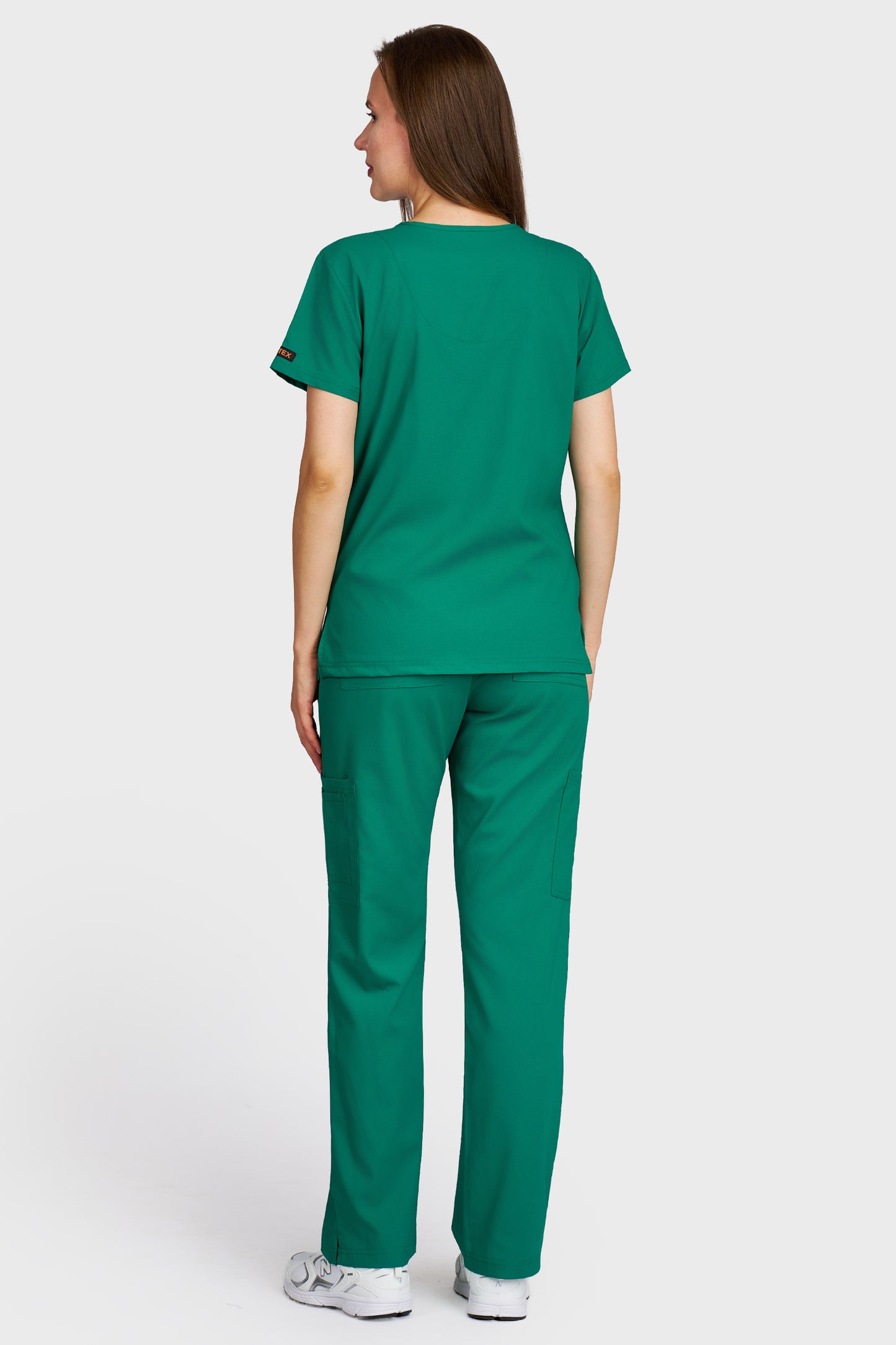 Costum medical femei verde - bluza medicala Tosca si pantaloni Cargo, vedere din spate - AKITEX
