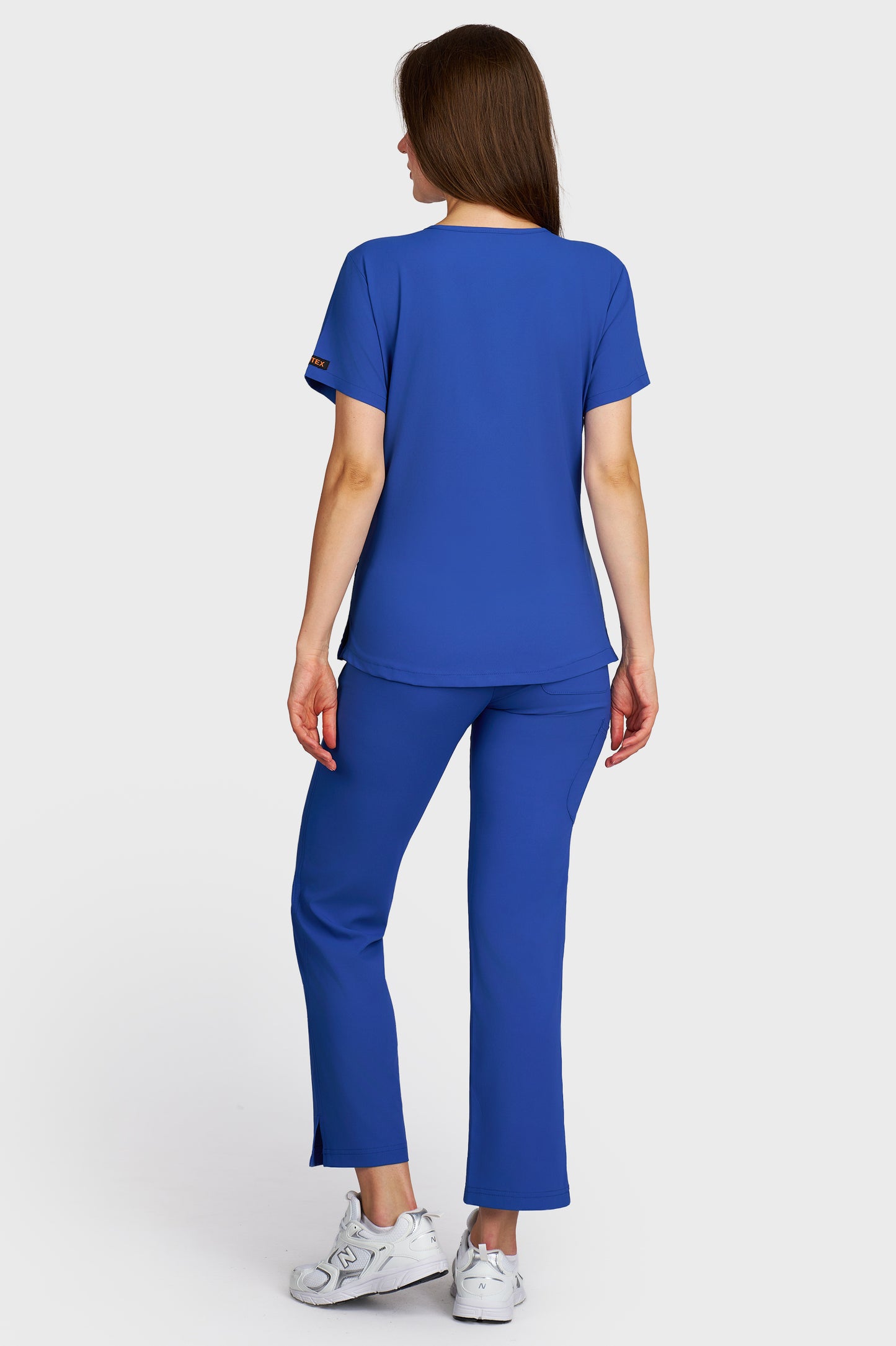 Costum medical femei albastru royal - bluza medicala Tosca si pantaloni Violeta, vedere din spate - AKITEX