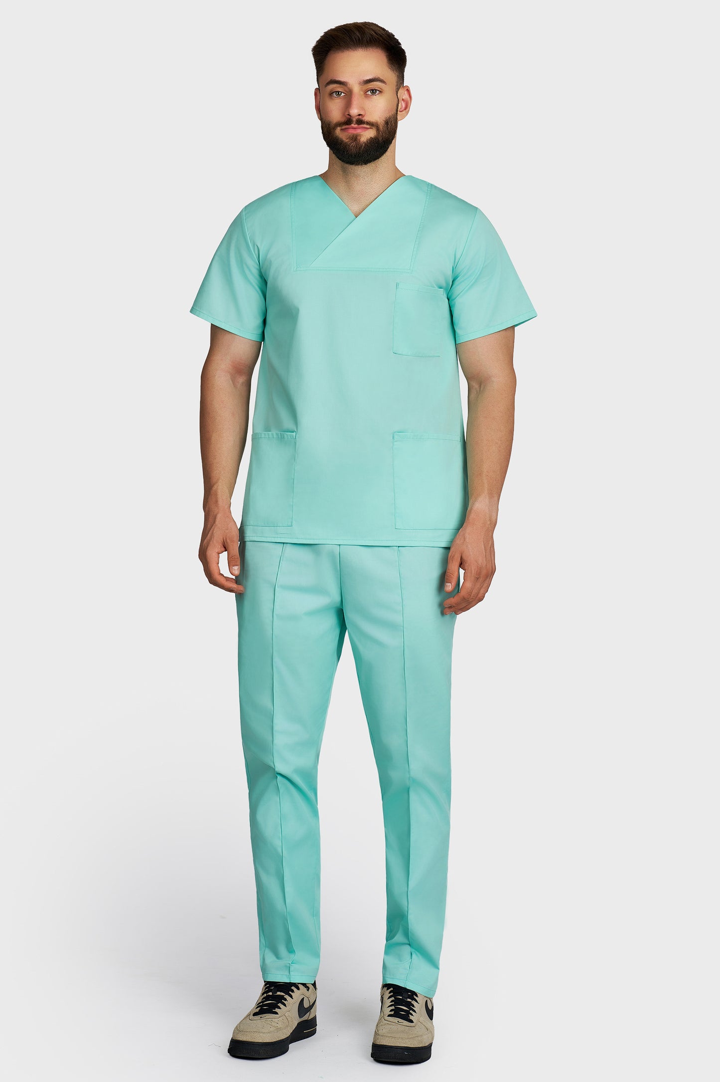 Costum medical barbati menta - bluza medicala Victoria si pantaloni Alisa, vedere din fata - AKITEX