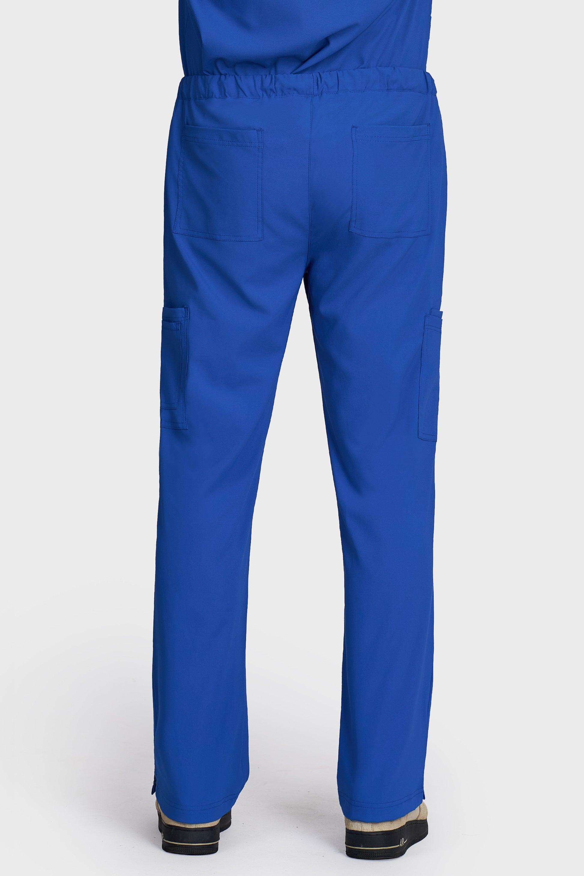 Pantaloni medicali barbati Cargo albastru royal stretch - vedere din spate - AKITEX