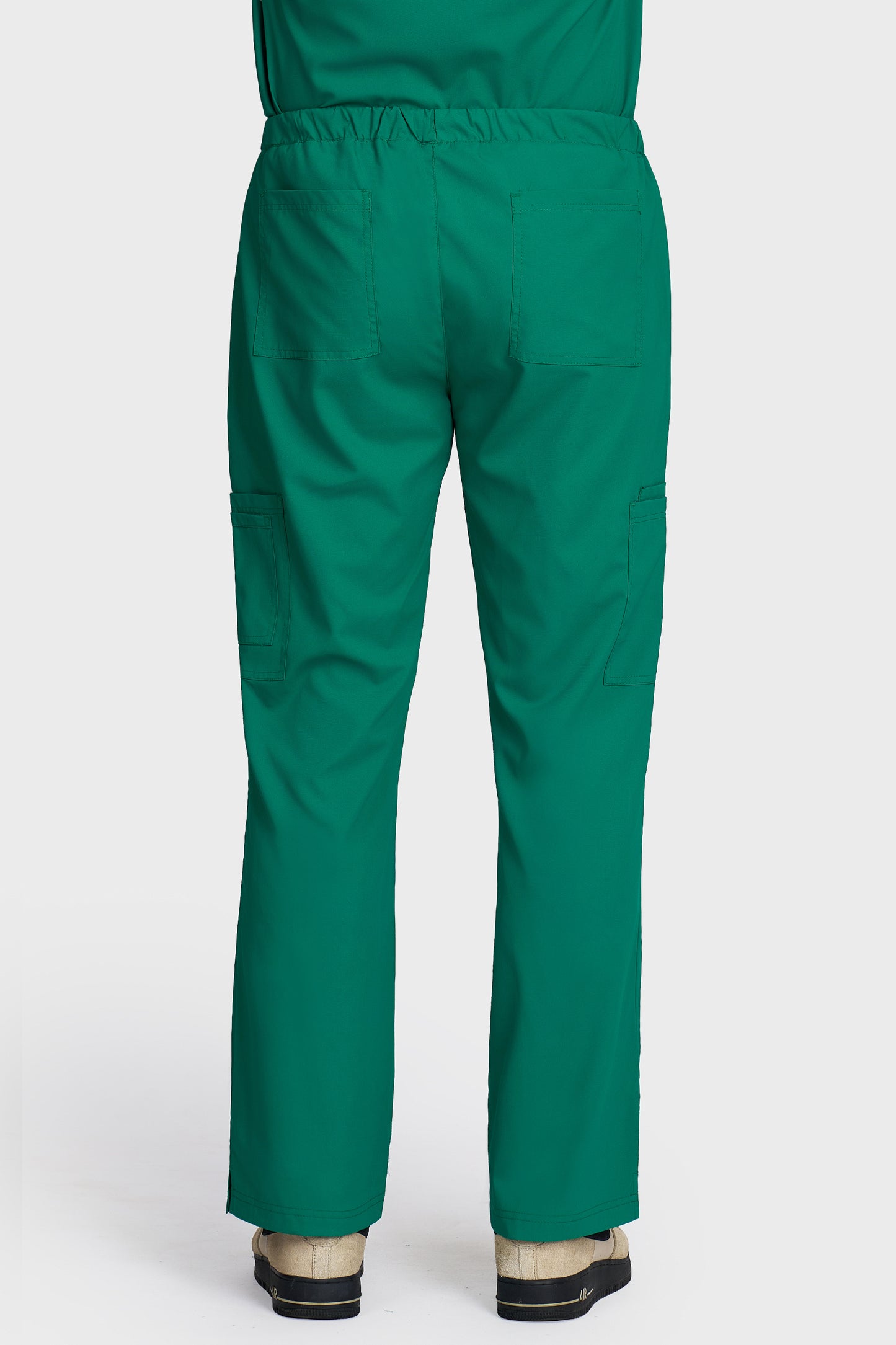 Pantaloni medicali barbati Cargo verde stretch - vedere din spate - AKITEX
