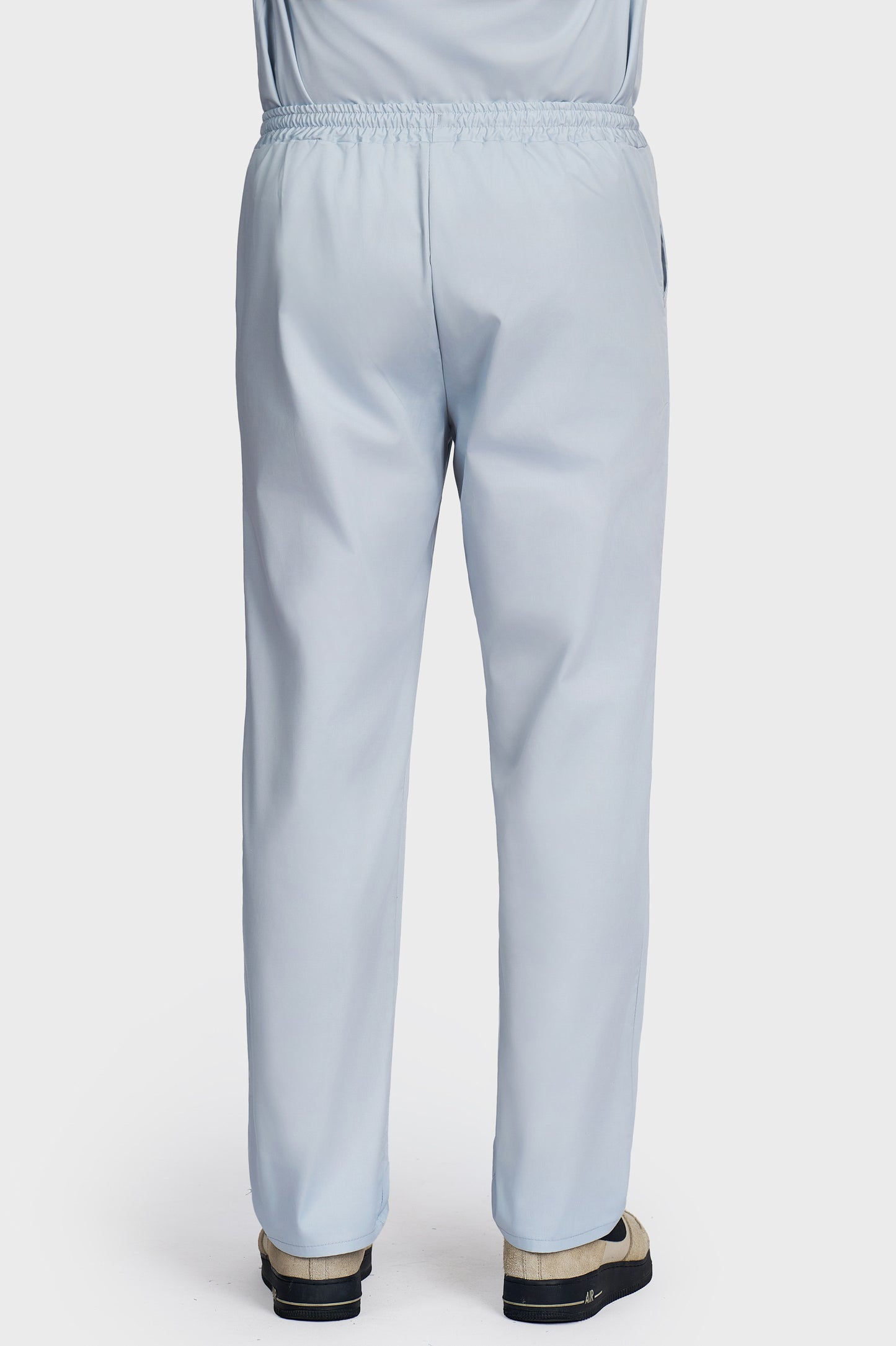 Pantaloni medicali barbati cu elastic si snur gri - vedere din spate - AKITEX