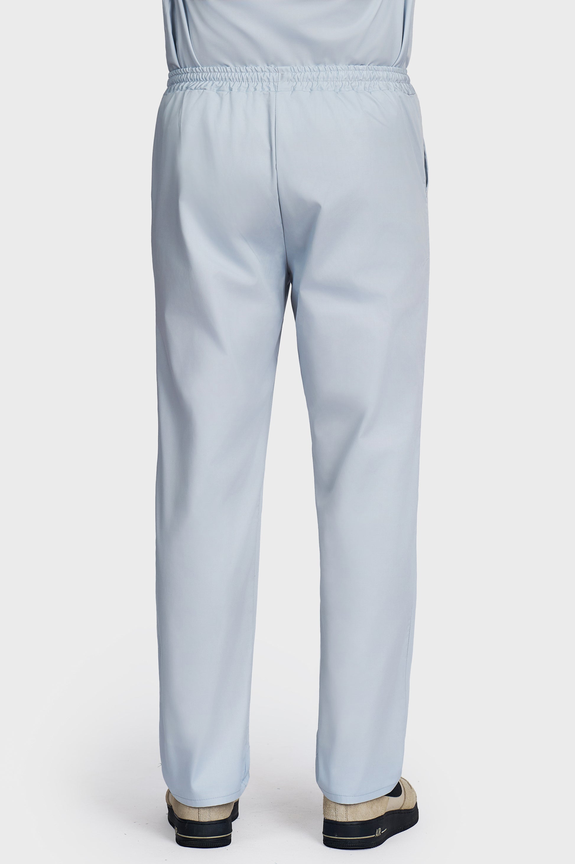 Pantaloni medicali barbati cu elastic si snur gri - vedere din spate - AKITEX