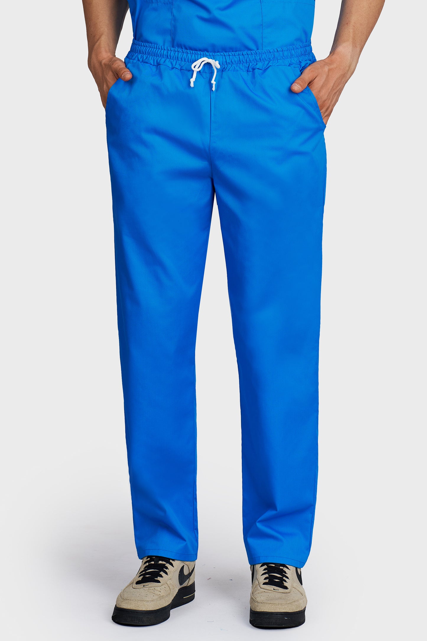Pantaloni medicali barbati cu elastic si snur turcoaz - vedere din fata - AKITEX