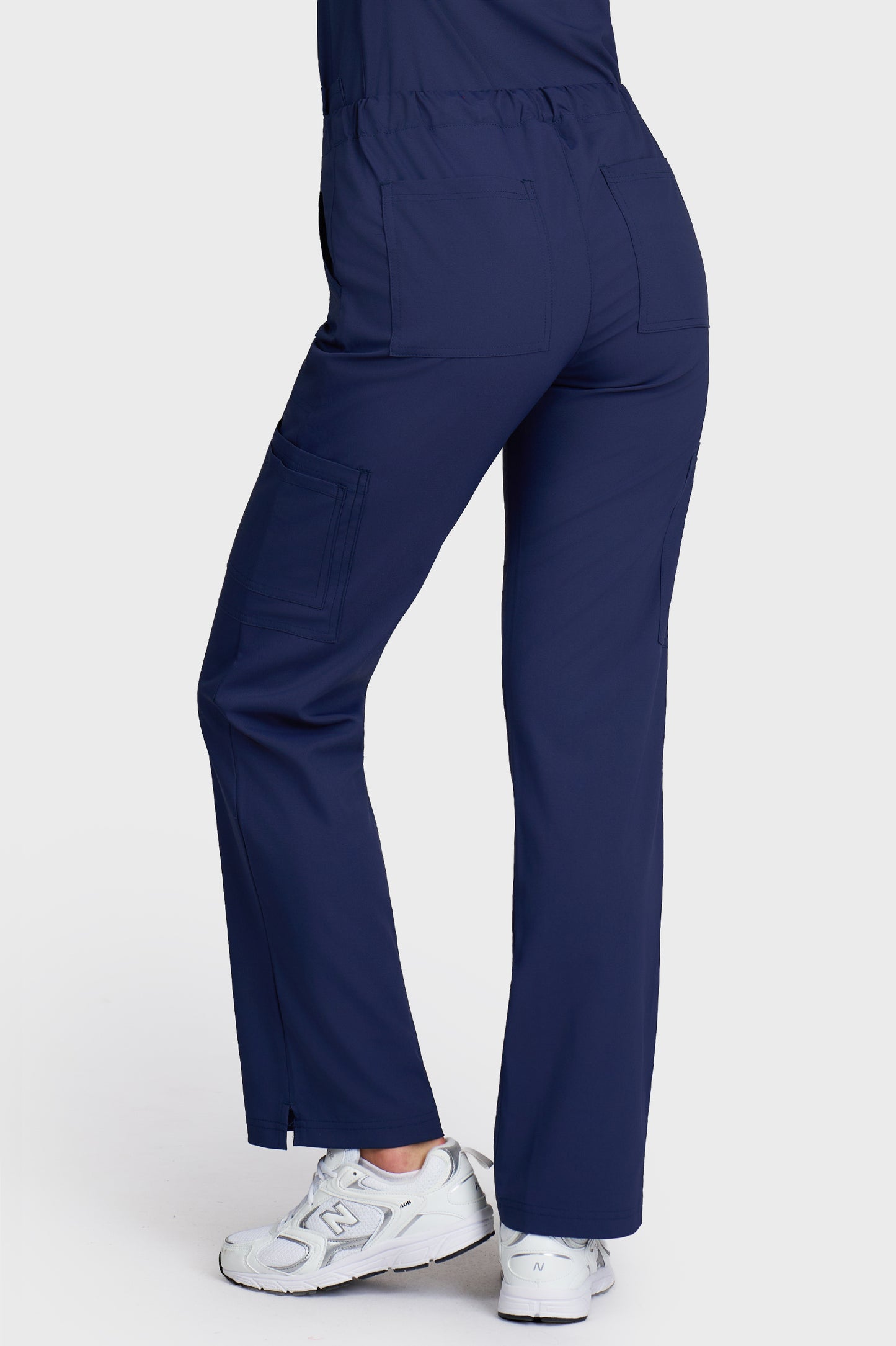 Pantaloni medicali femei Cargo bleumarin stretch - vedere din spate - AKITEX