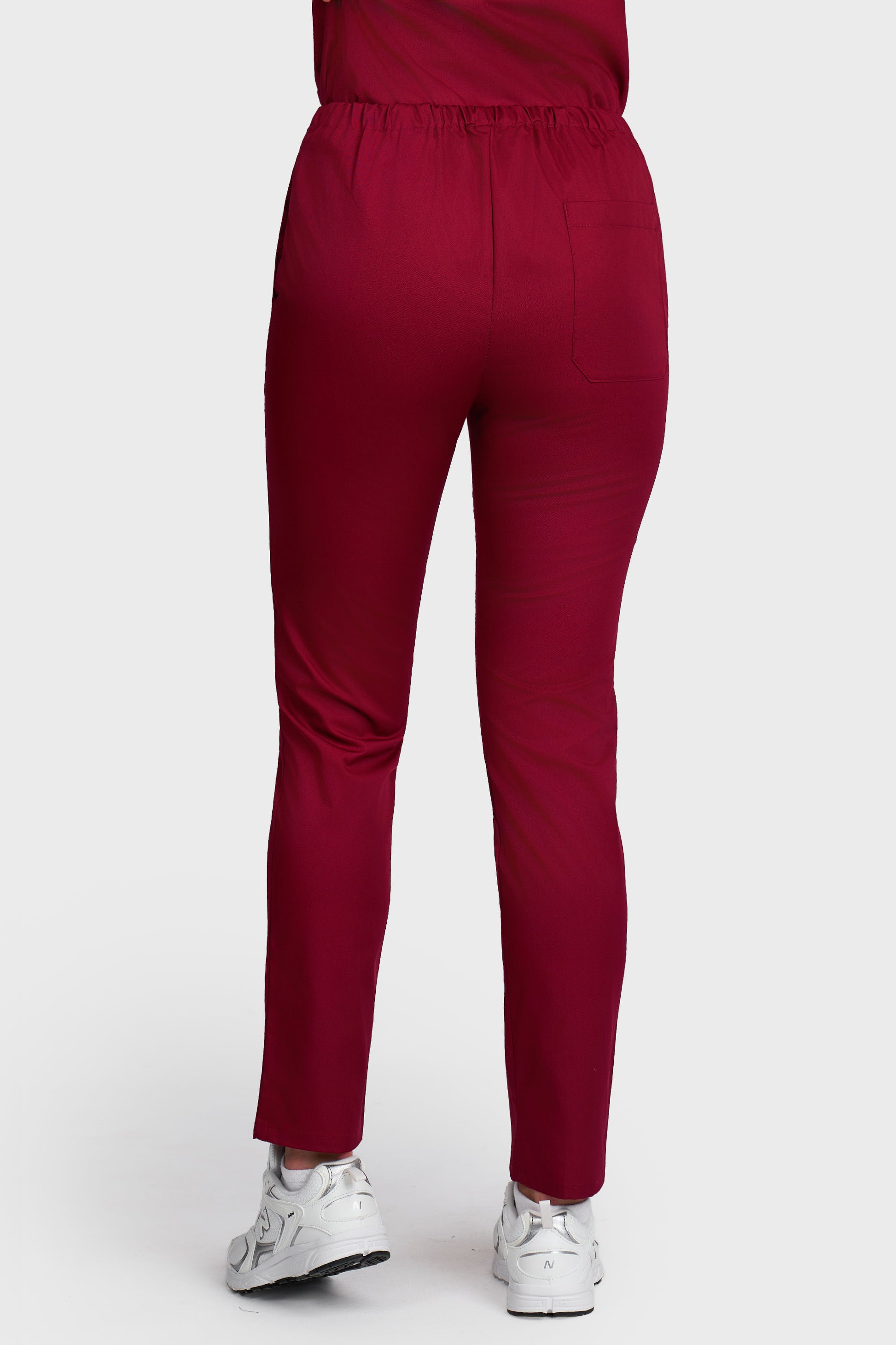 Pantaloni medicali femei cu elastic bordo - vedere din spate - AKITEX
