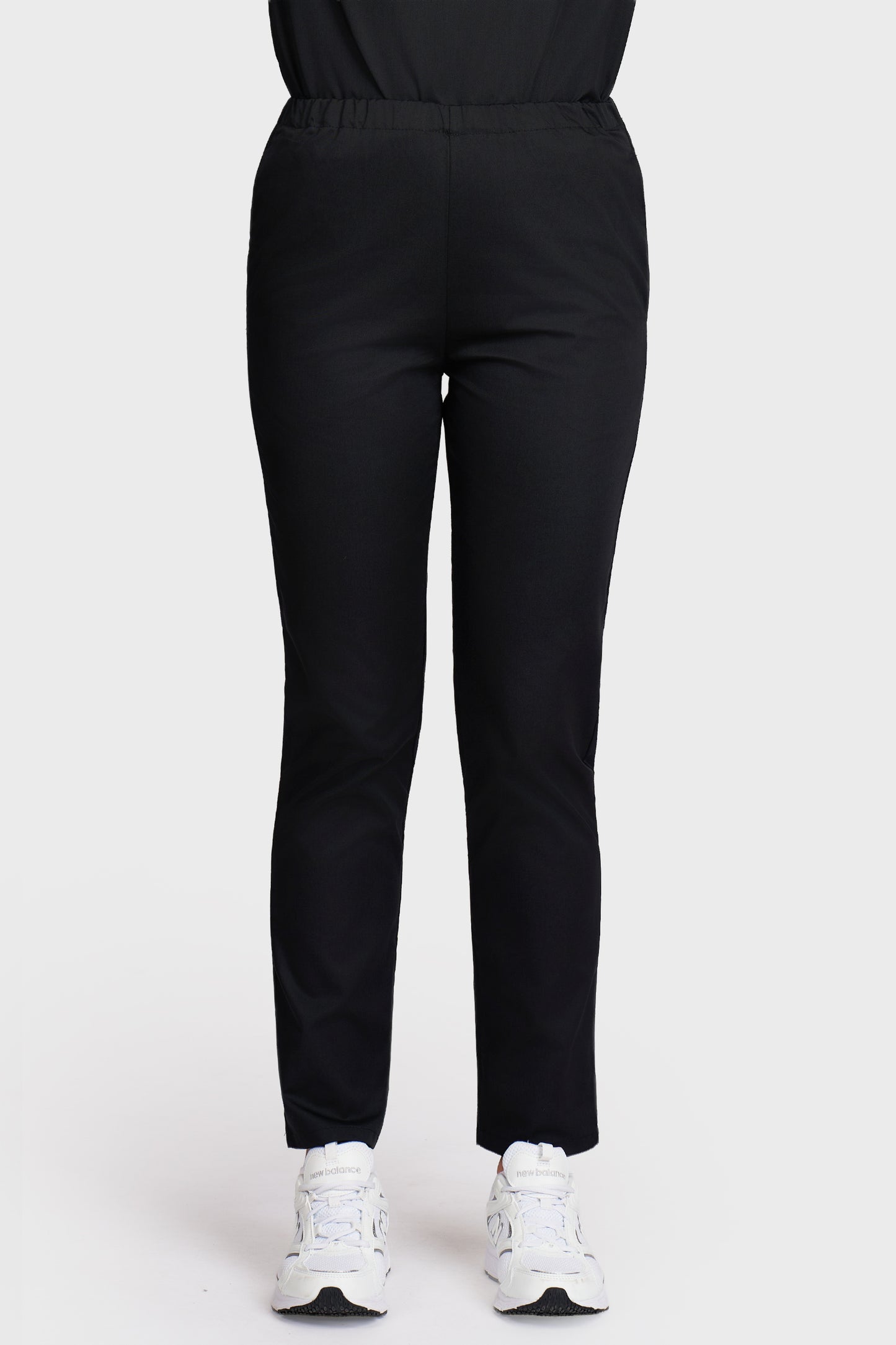 Pantaloni medicali femei cu elastic negru - vedere din fata - AKITEX