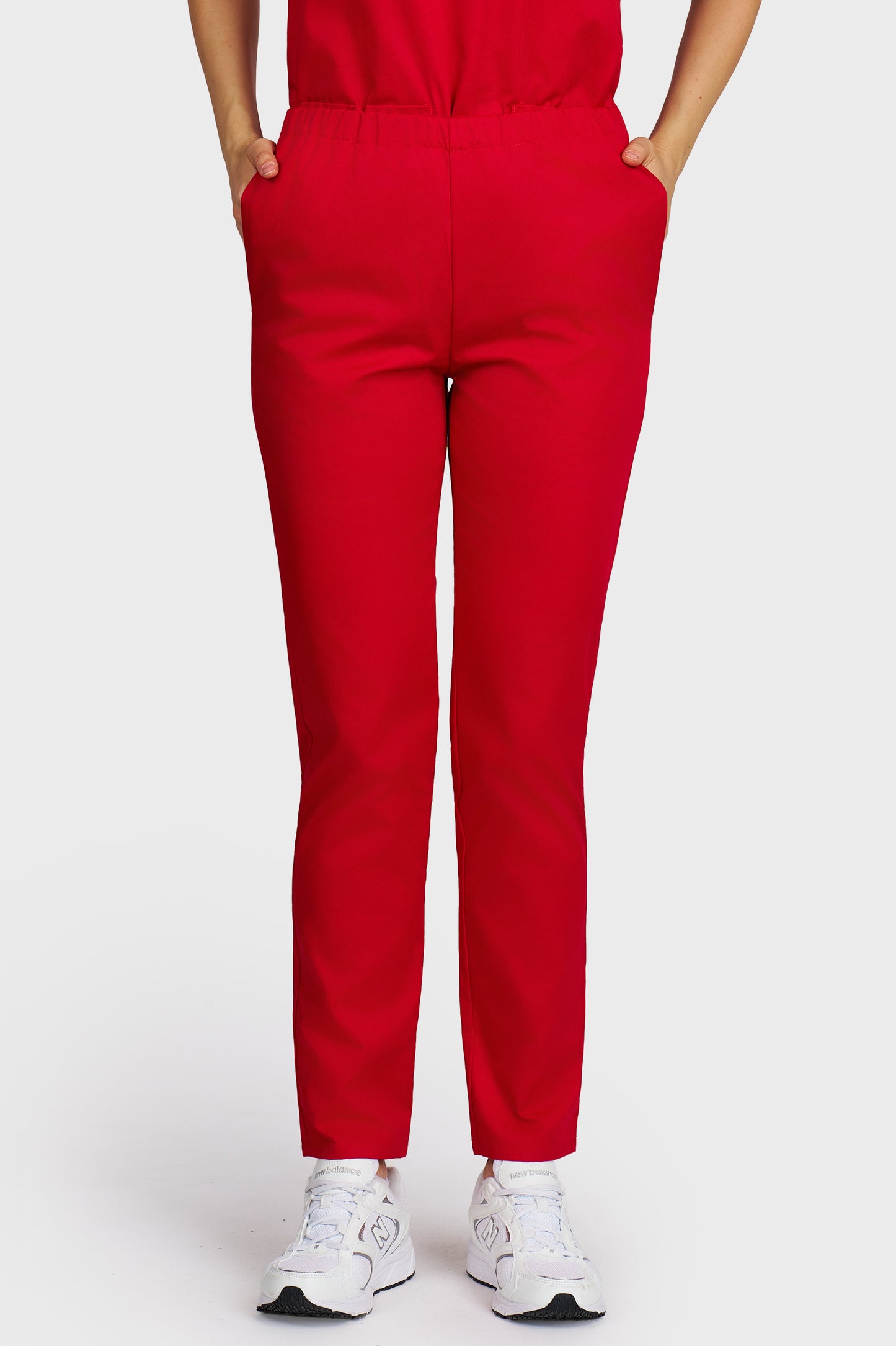 Pantaloni medicali femei cu elastic rosu - vedere din fata - AKITEX