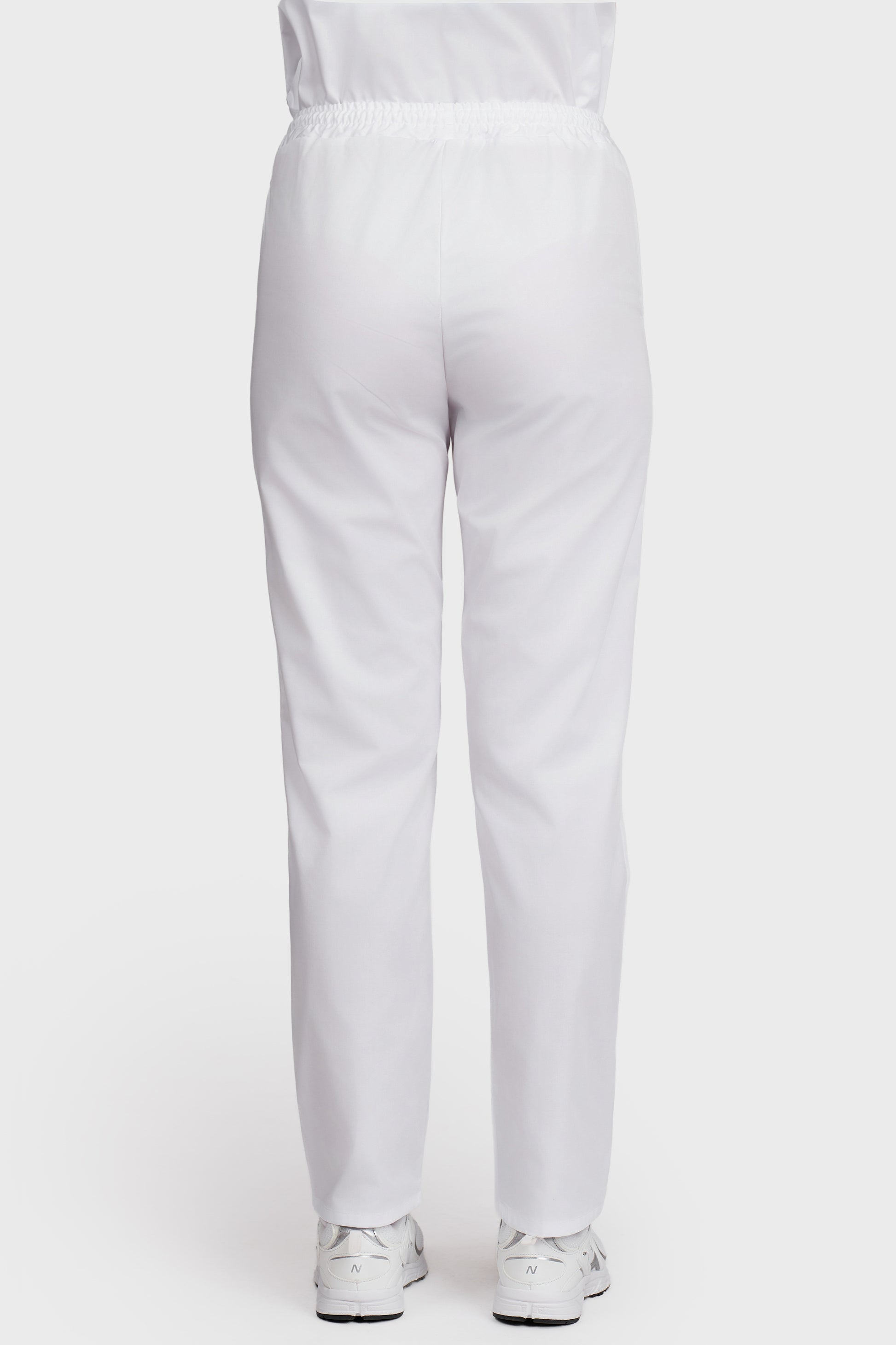 Pantaloni medicali femei cu elastic si snur alb - vedere din spate - AKITEX