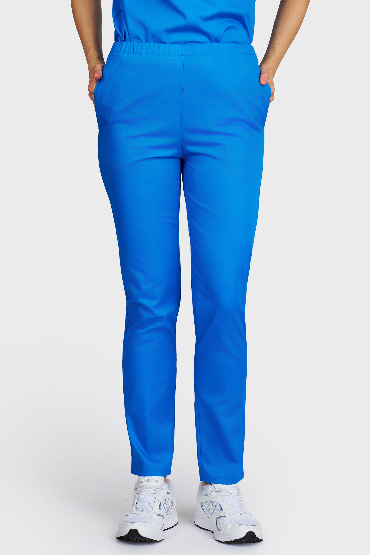 Pantaloni medicali femei cu elastic turcoaz - vedere din fata - AKITEX