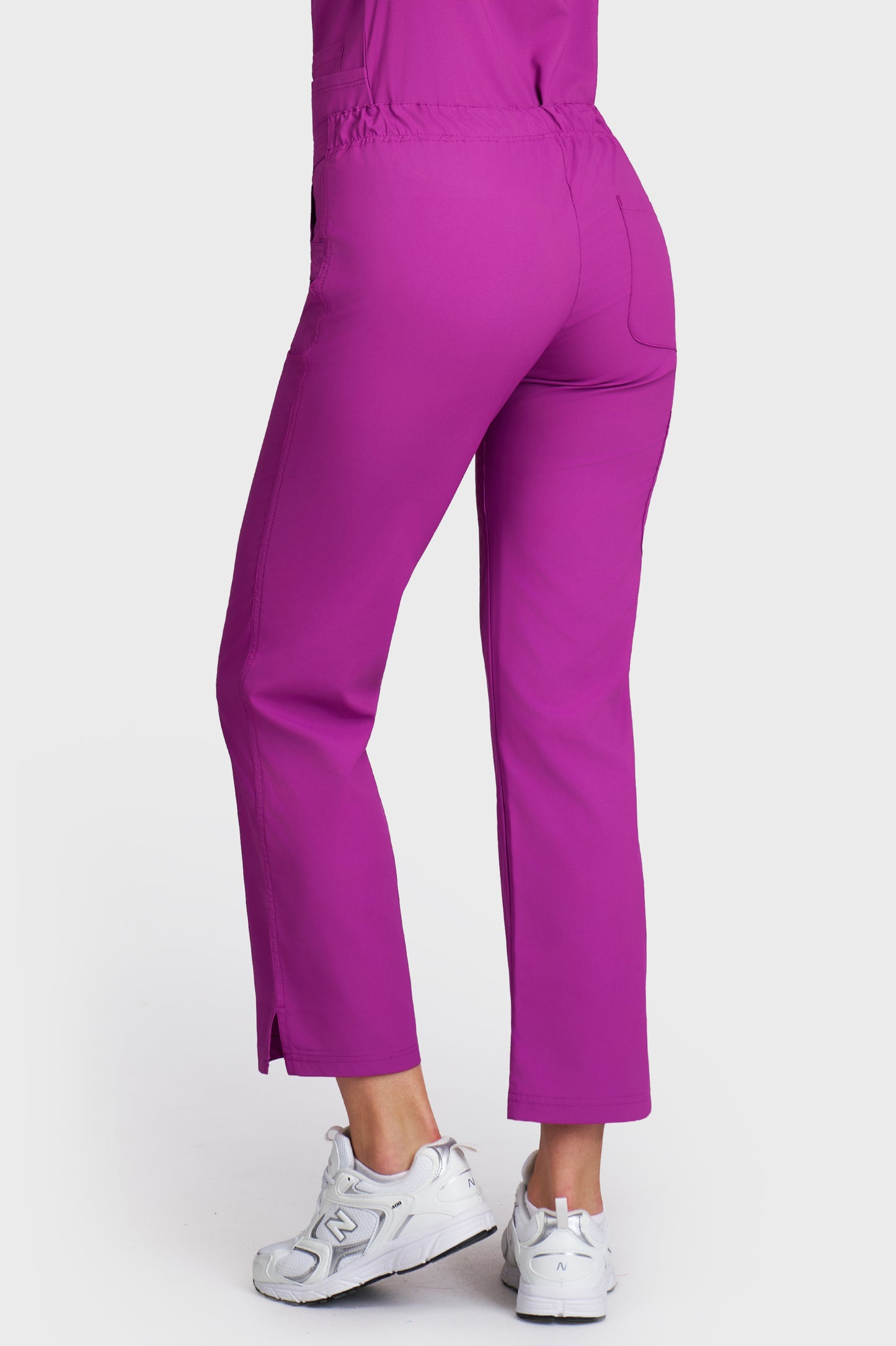 Pantaloni medicali femei Violeta mov stretch - vedere din spate - AKITEX